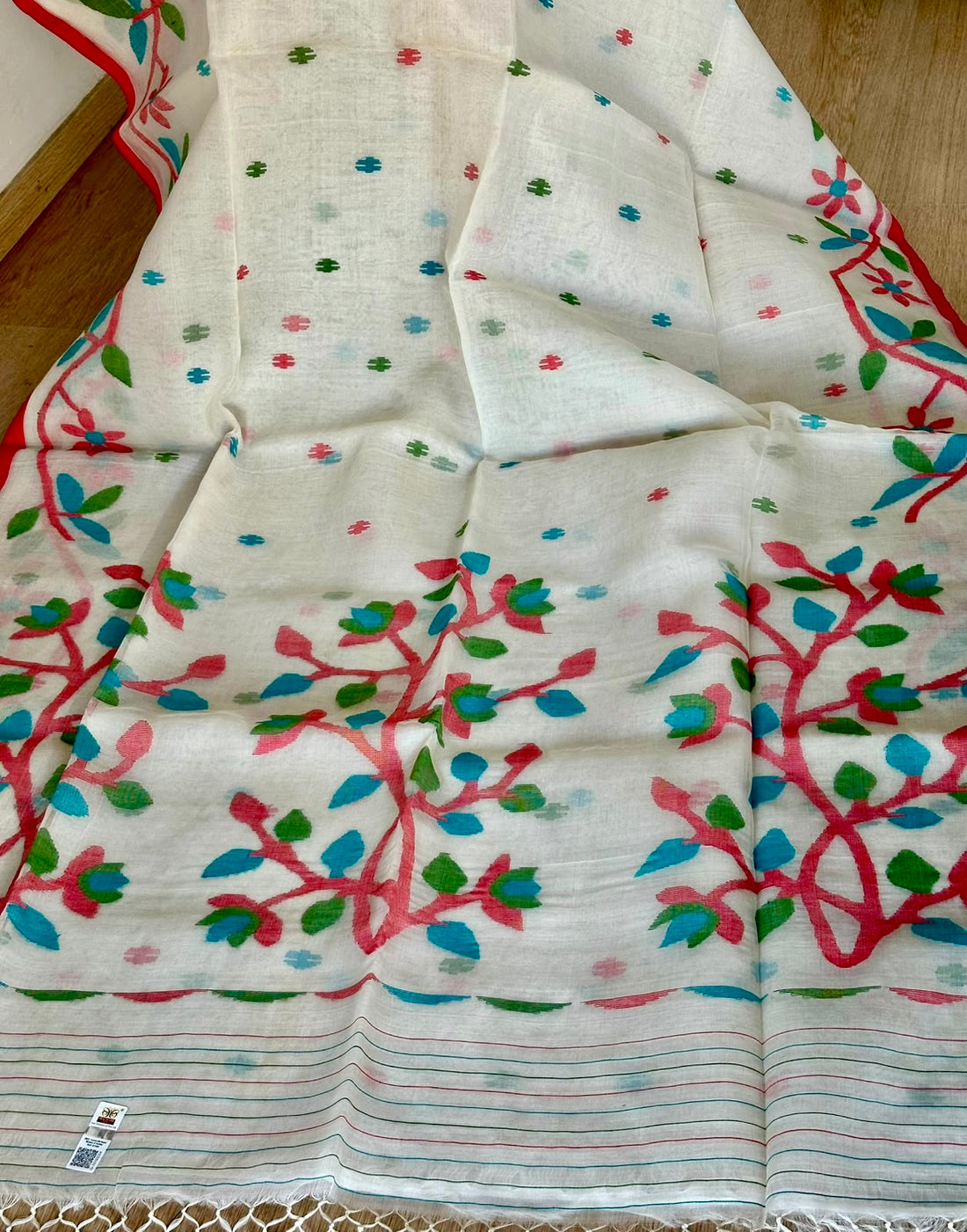 Pure Muslin Needle Jamdani Saree