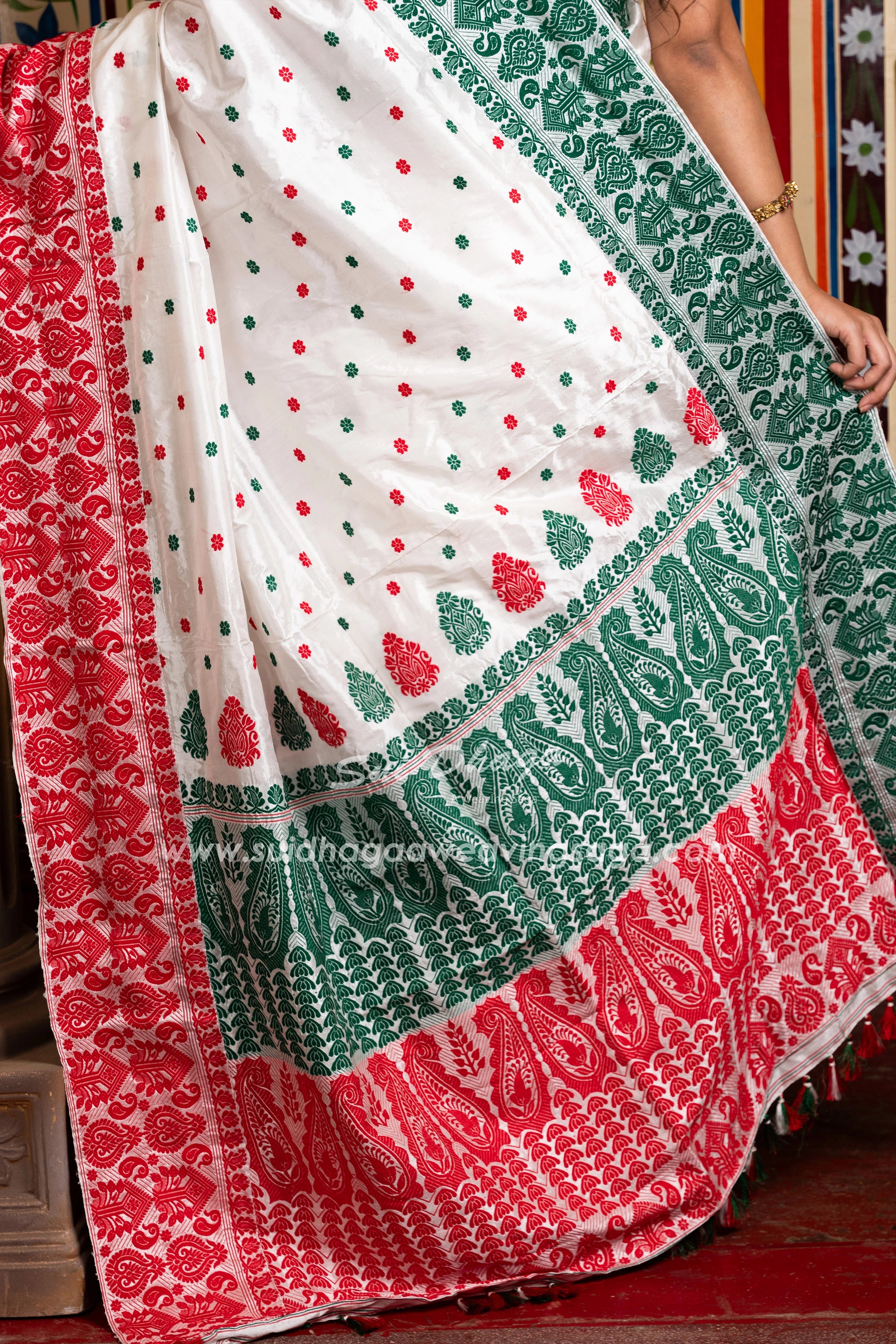 Ganga Jamuna Border Handwoven Designer Assam Mulberry Silk saree