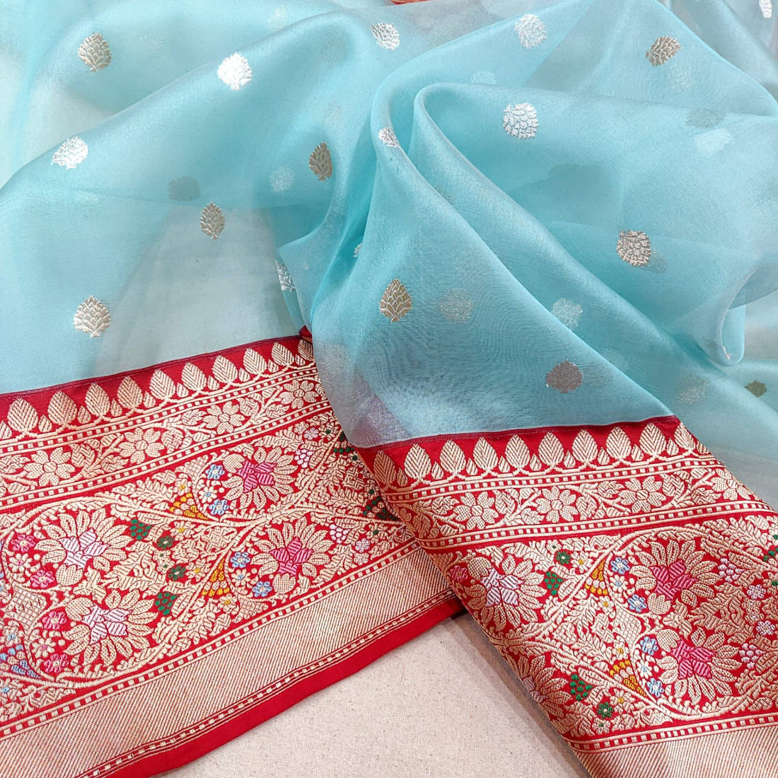 Noor Kora Banarasi Saree