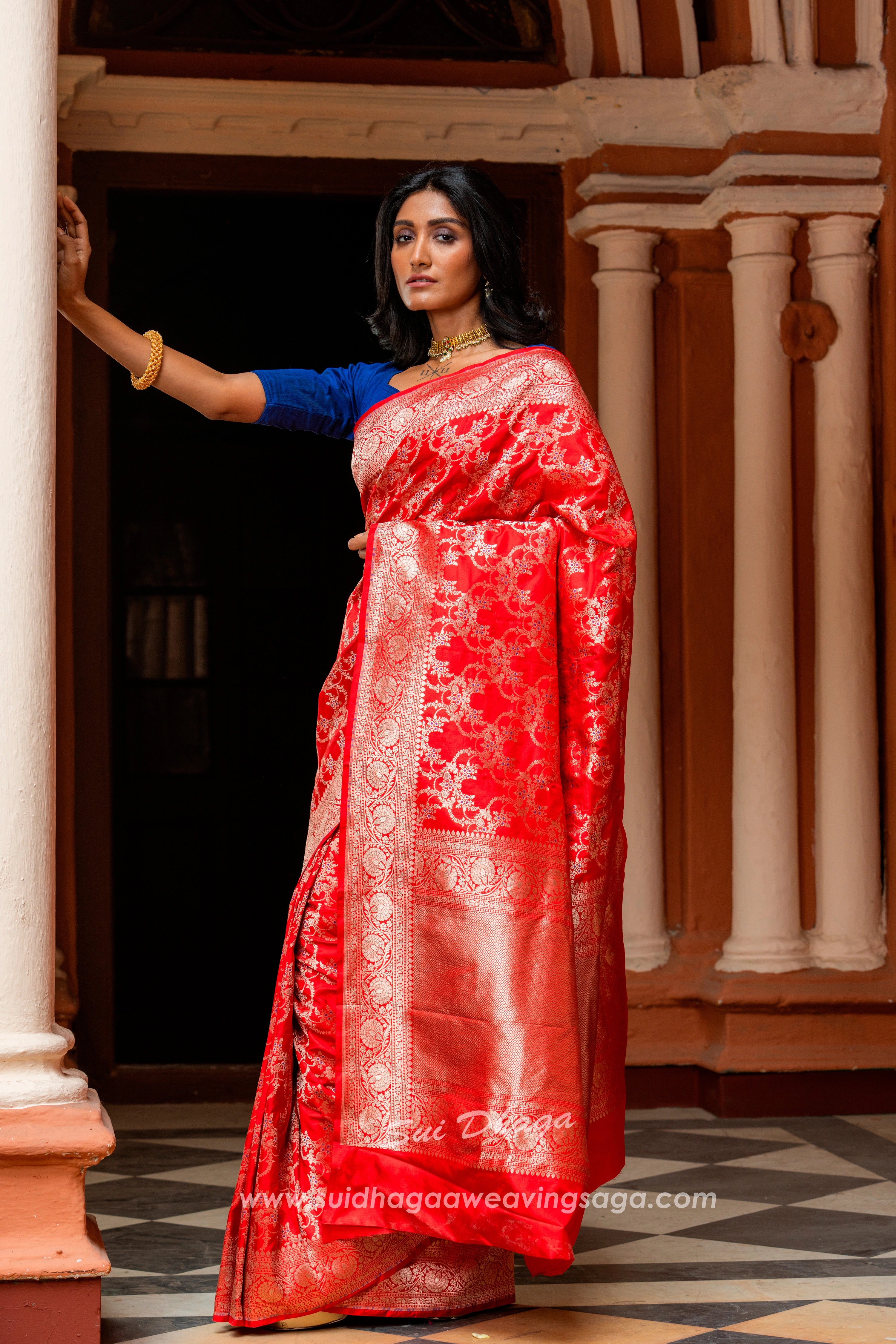 Red jaal work Handwoven cutwork Banarasi