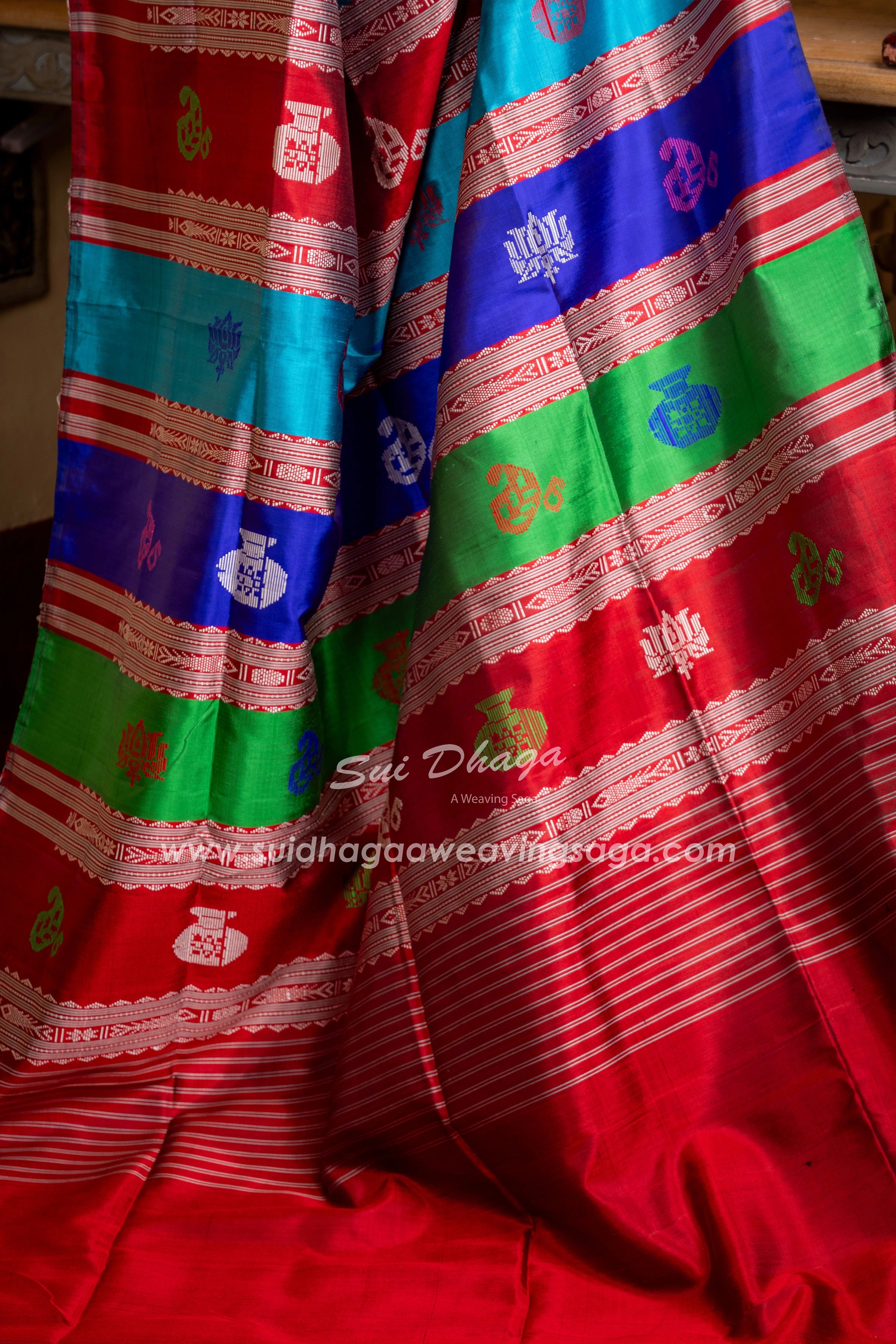 Grey Coloured Handwoven Double Pallu Berhampuri
