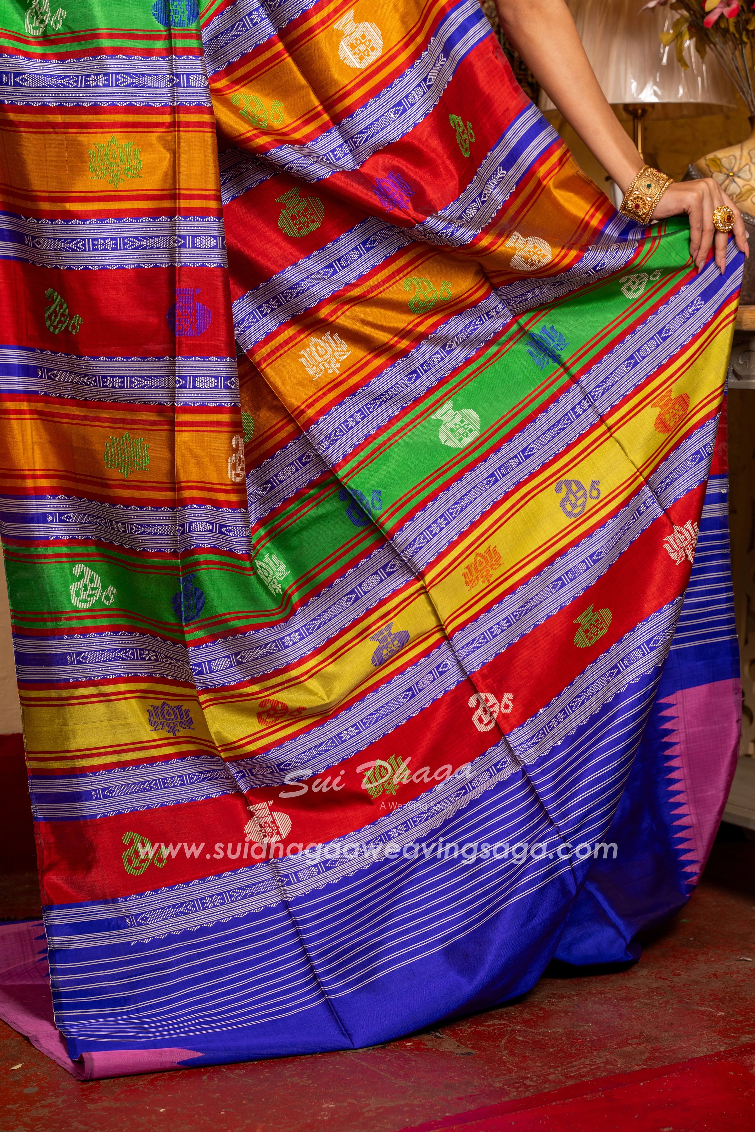 Pink Coloured Handwoven Double Pallu Berhampuri