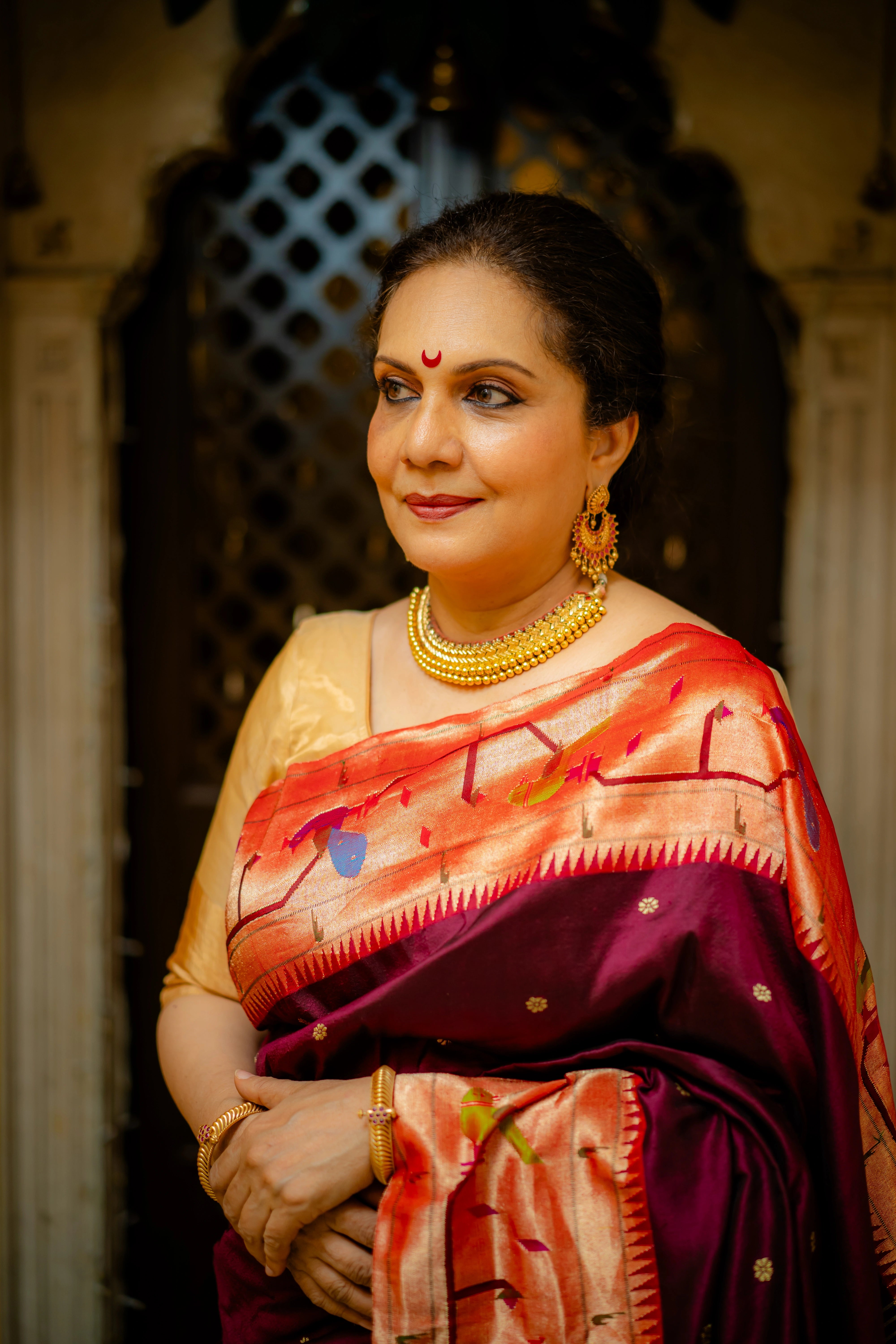 Wine Coloured Handwoven Peacock Parrot Muniya Border Pure Silk Paithani Saree with Traditional Pallu