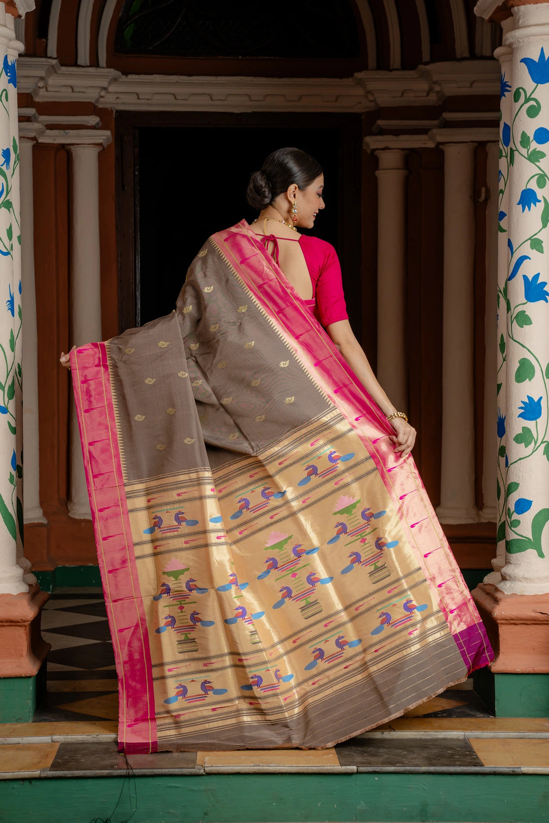 Designer Pure Silk Handwoven Muniya Tissue Border paithani