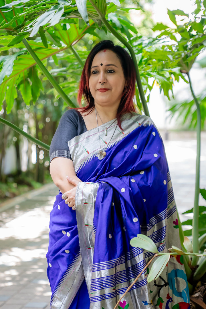 Handloom Pure Silk Silver Zari Muniya Border with Exclusive Parrot Pallu in Royal Blue