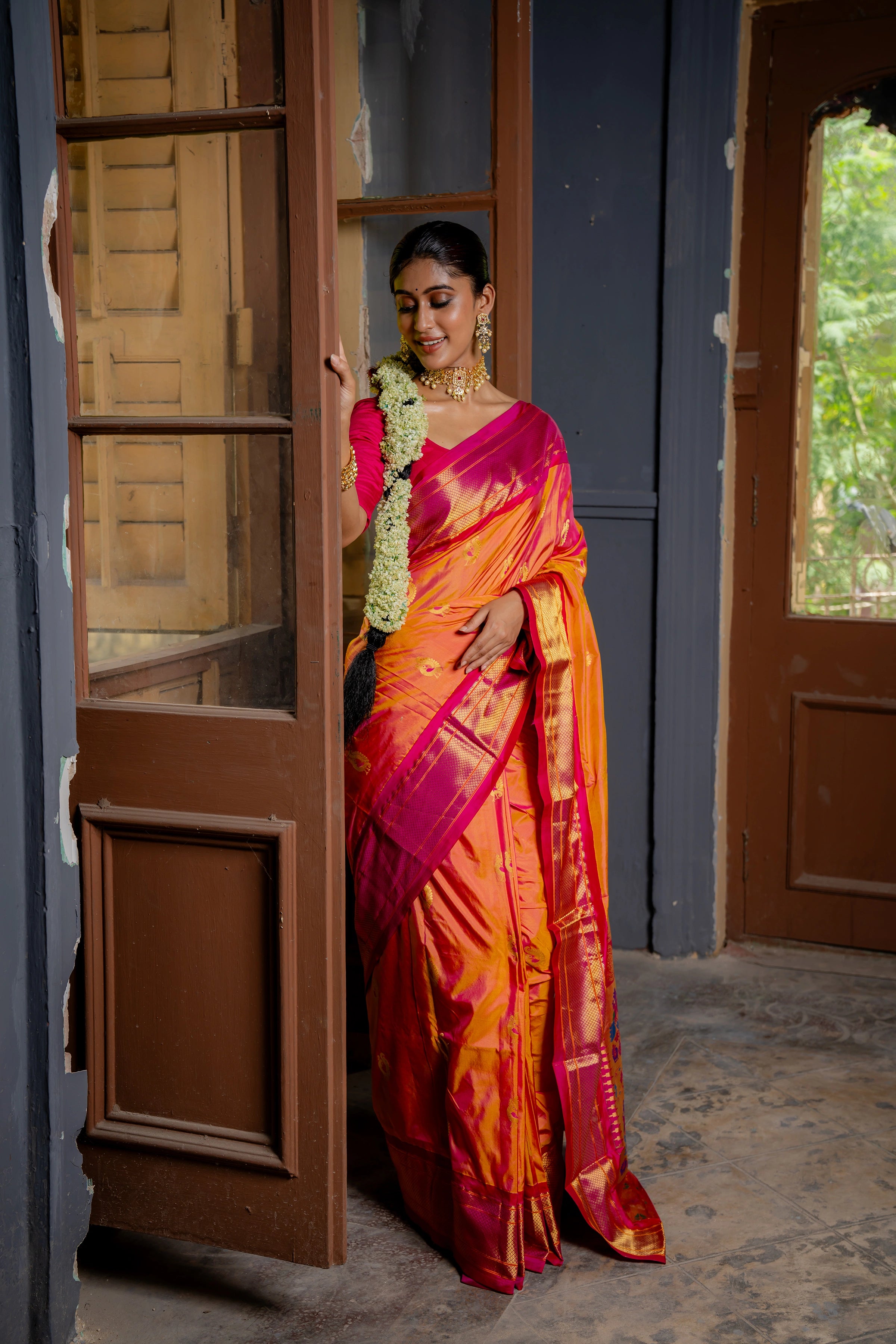 Orangish Peach Dual Tone Pure silk powerloom paithani