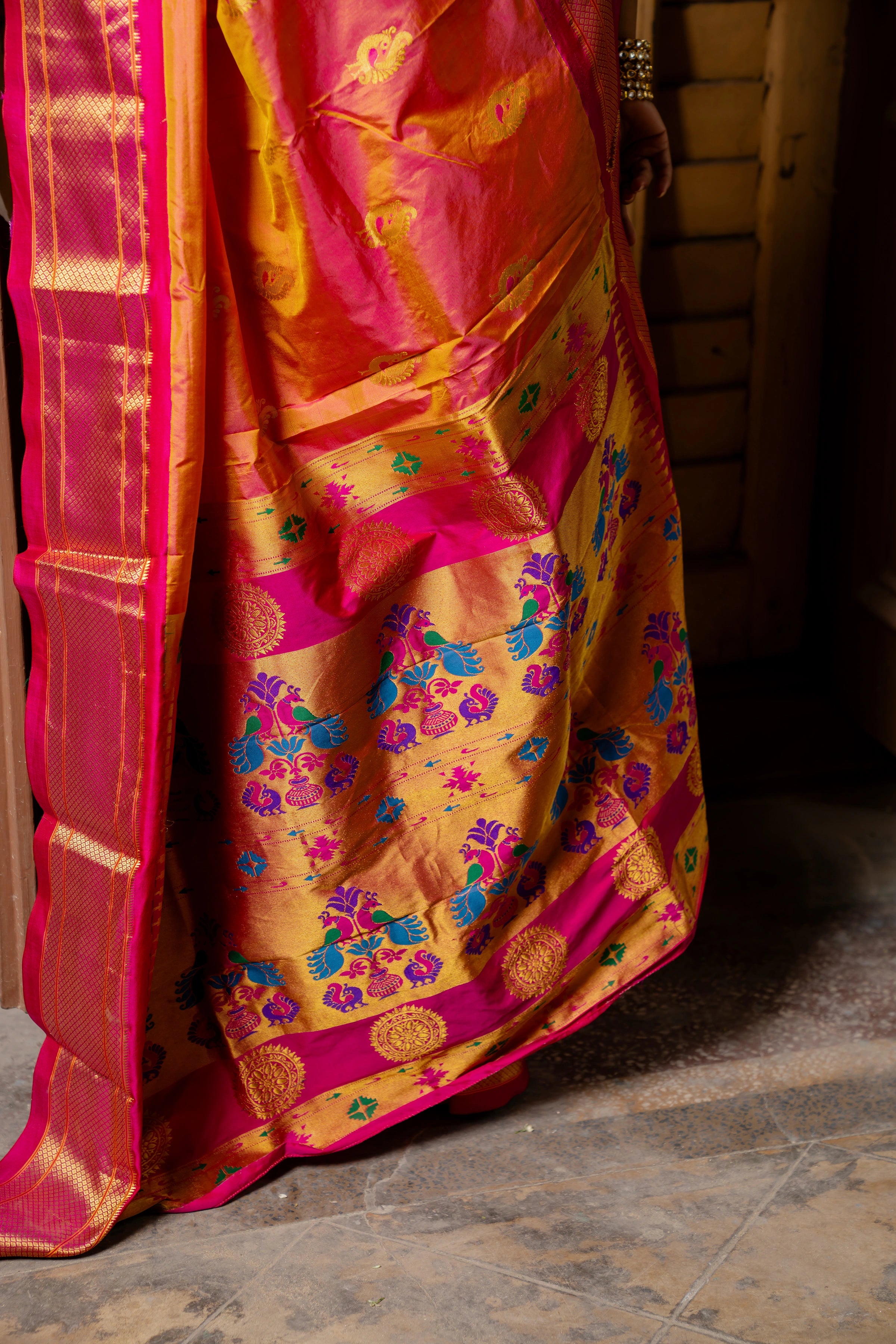 Orangish Peach Dual Tone Pure silk powerloom paithani