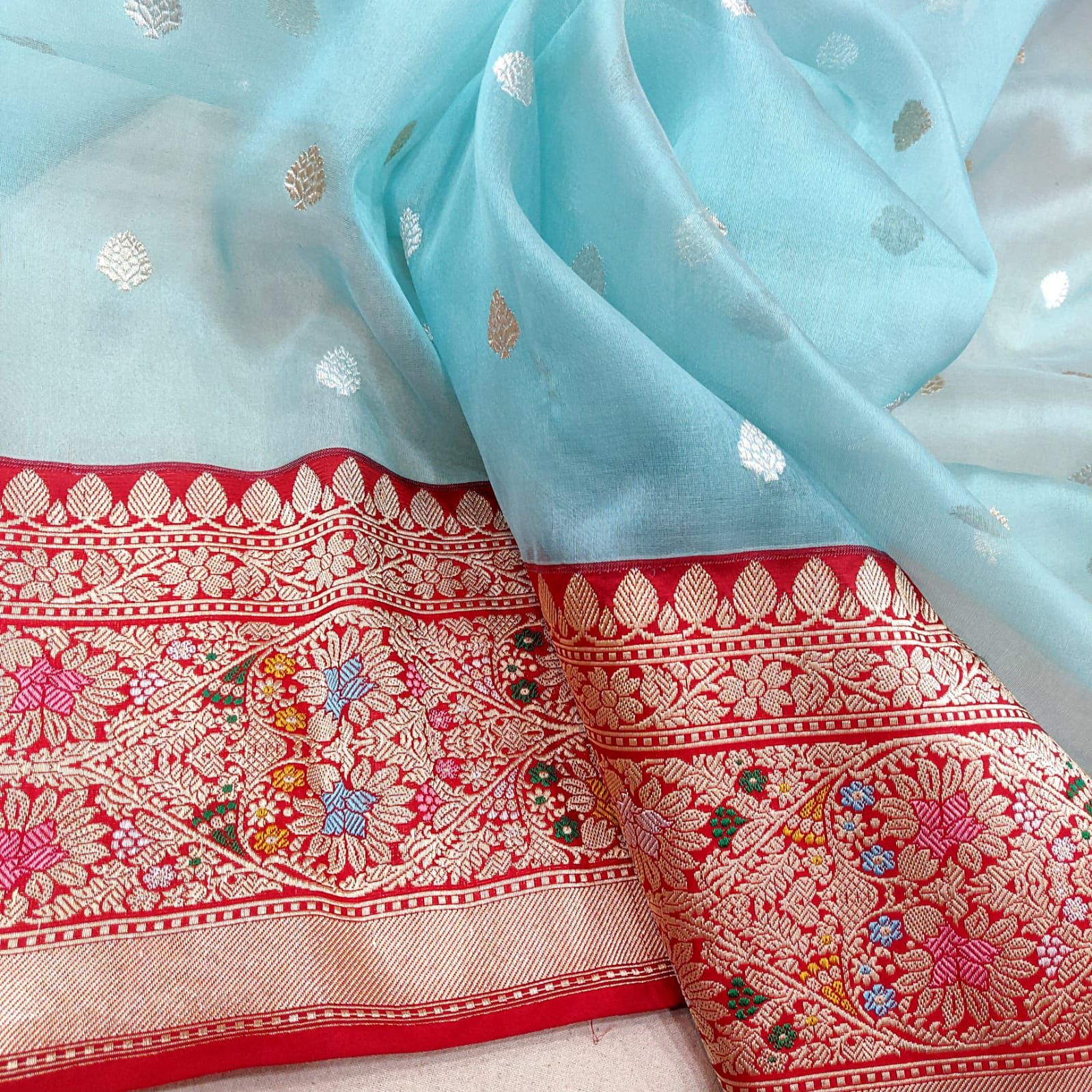 Kadwa Meenakari Kora Banarasi Silk Saree