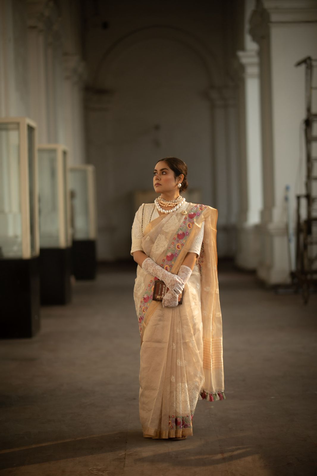 Pure Tissue Silk Parsi Border Chikankari Embroidery Saree with Special Tassels & Blouse