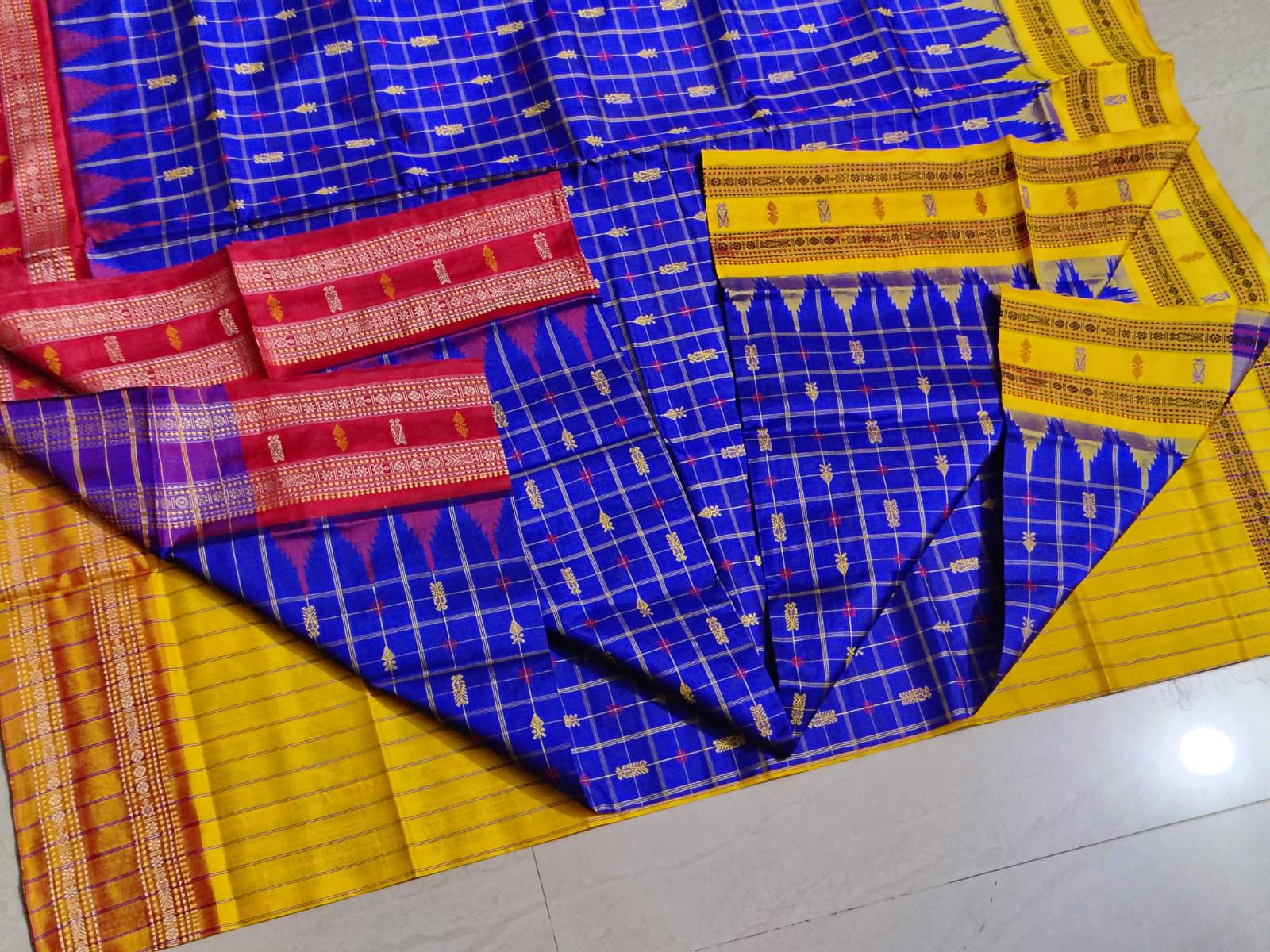 Hazar Booti Sambalpuri Ganga Jamuna Gopalpur Tussar Saree