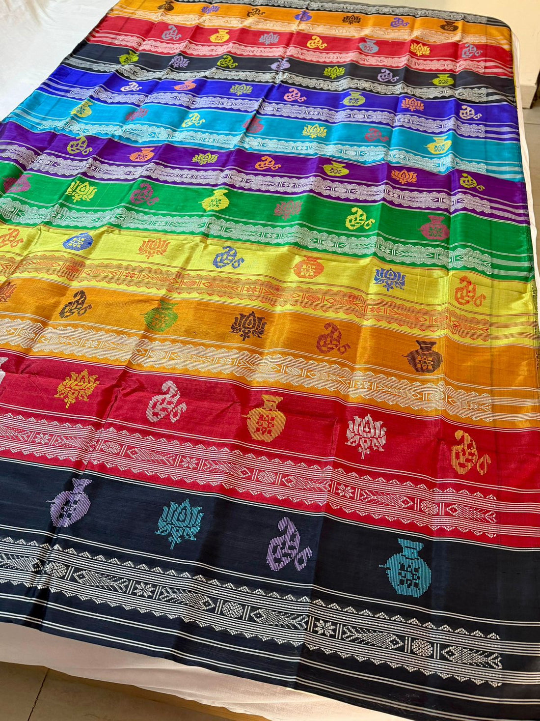 Ganga Jamuna Double Pallu Berhampuri Silk Masterpiece