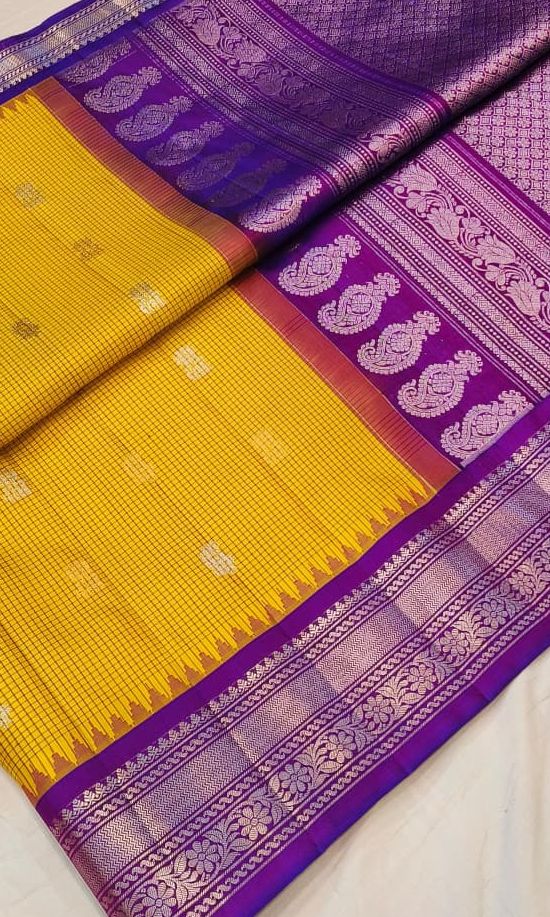 Subtle Checks Gadwal Heritage Saree