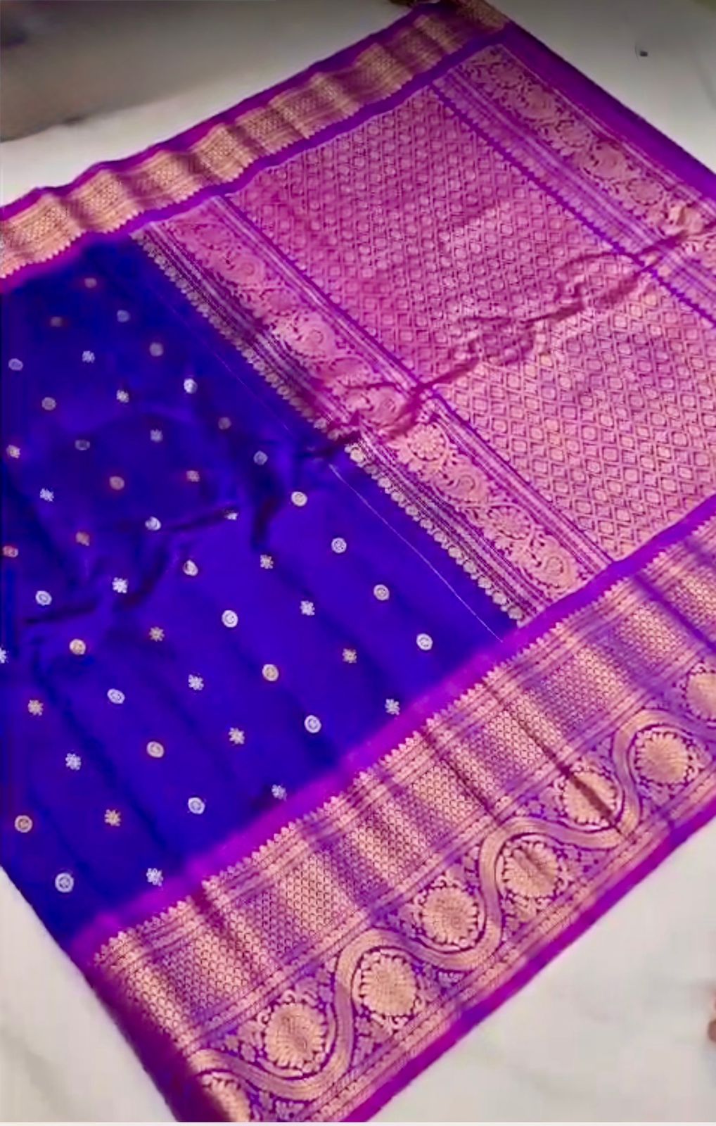 Viraasat Shobha Gadwal Silk Saree