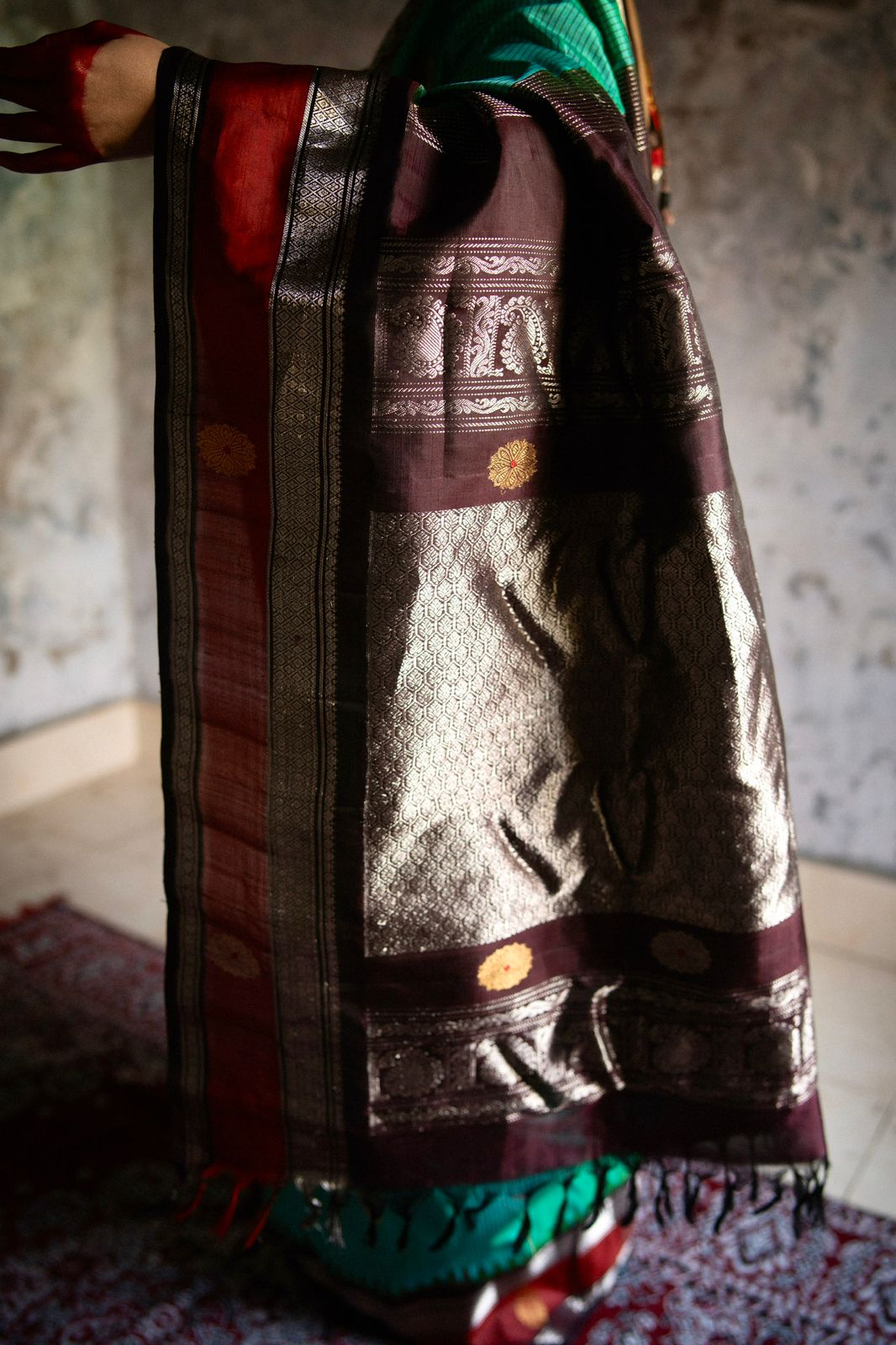 Meenakari Micro Check Gadwal Silk Saree