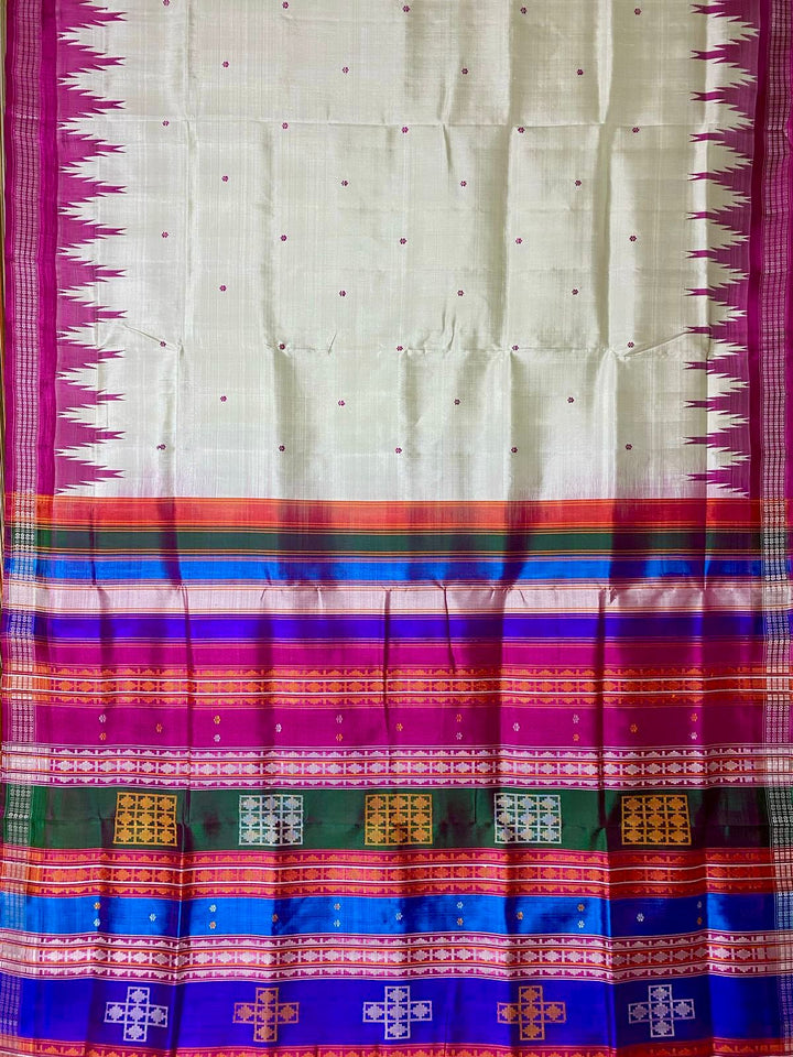 Ivory Elegance Double Pallu Berhampuri Silk Saree