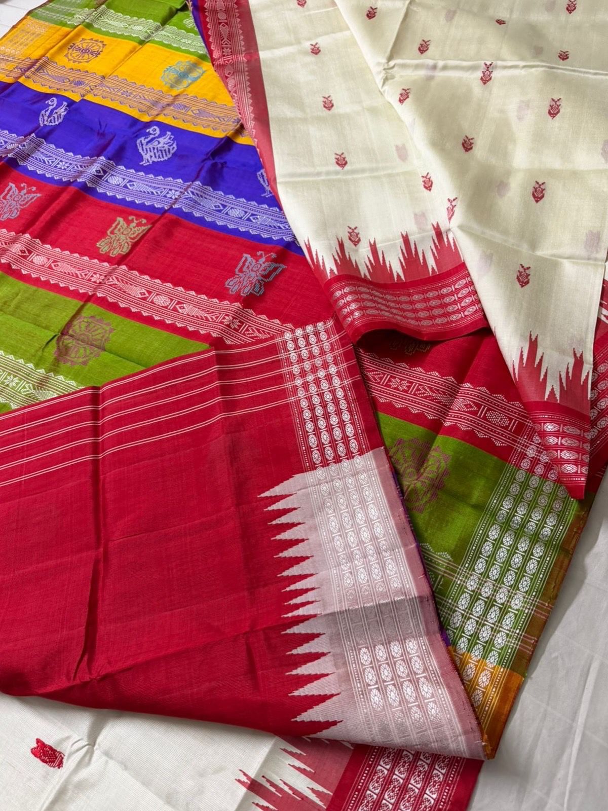 Matsya Butta Double Pallu Berhampuri Silk Saree