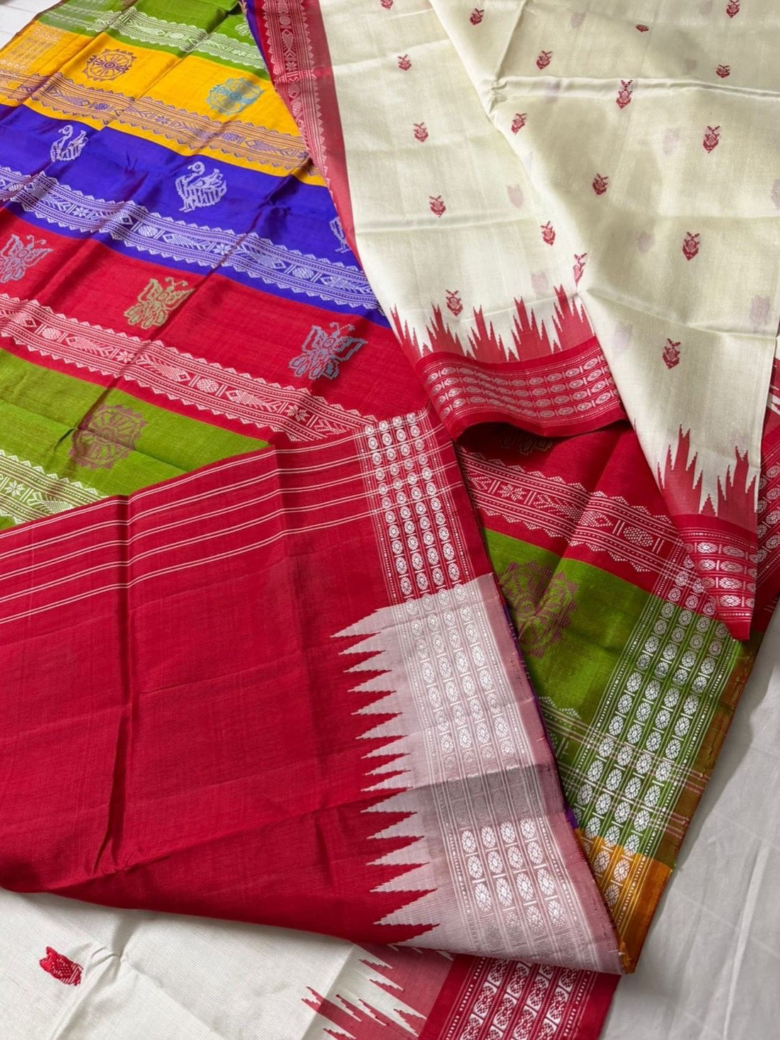 Matsya Butta Double Pallu Berhampuri Silk Saree