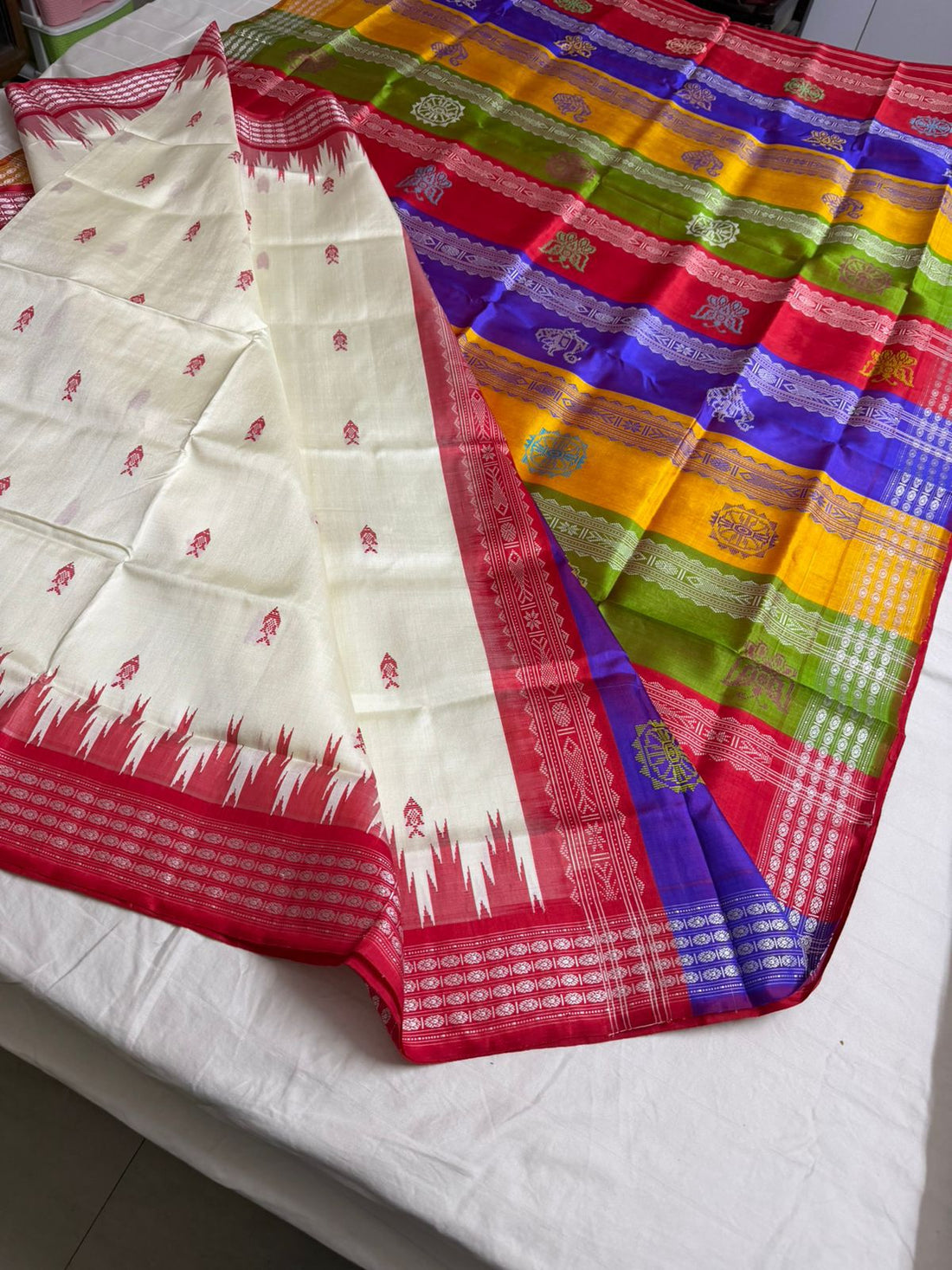 Matsya Butta Double Pallu Berhampuri Silk Saree