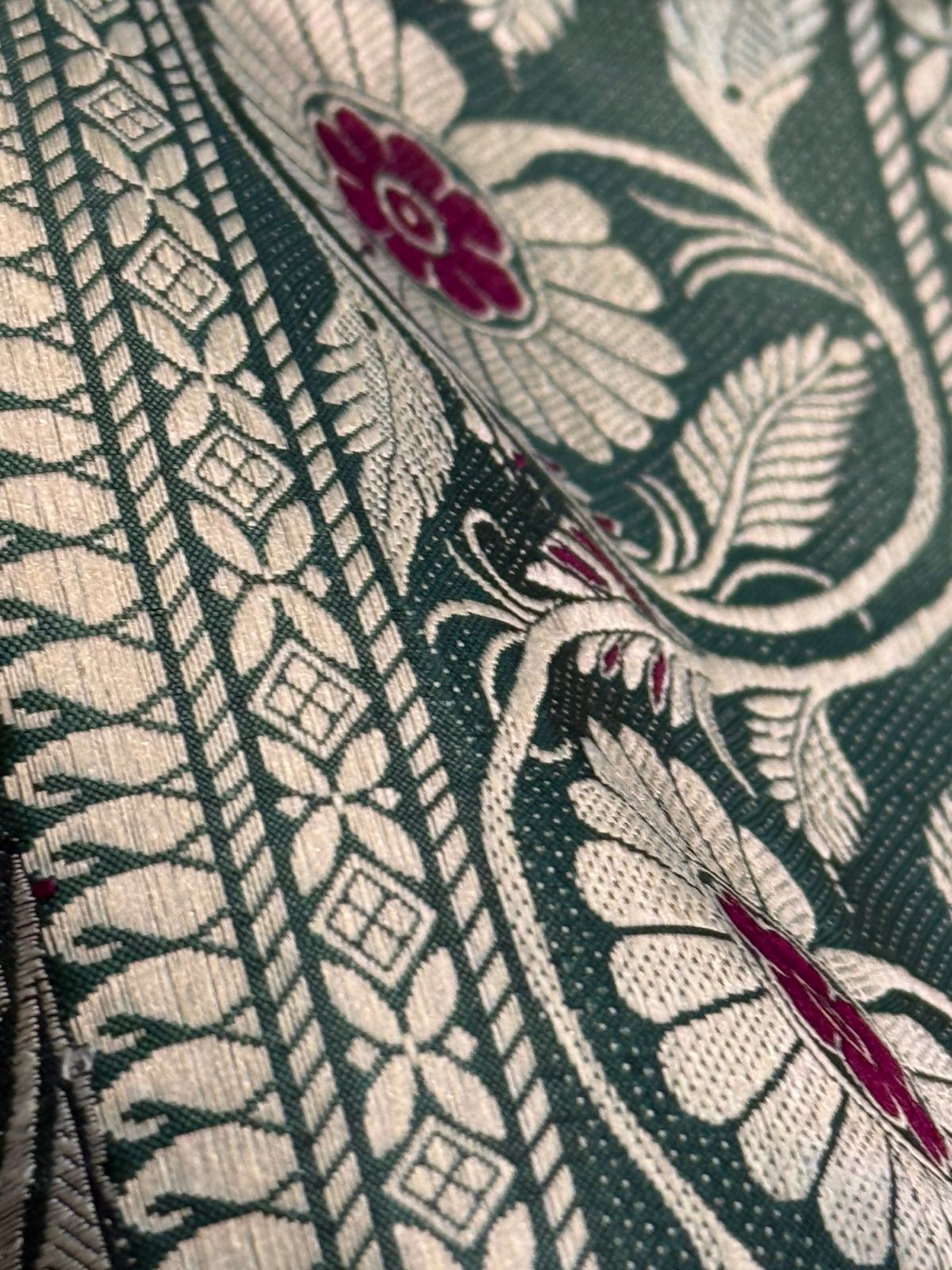 Kalka Paisley Revival Butta Baluchuri Silk Saree