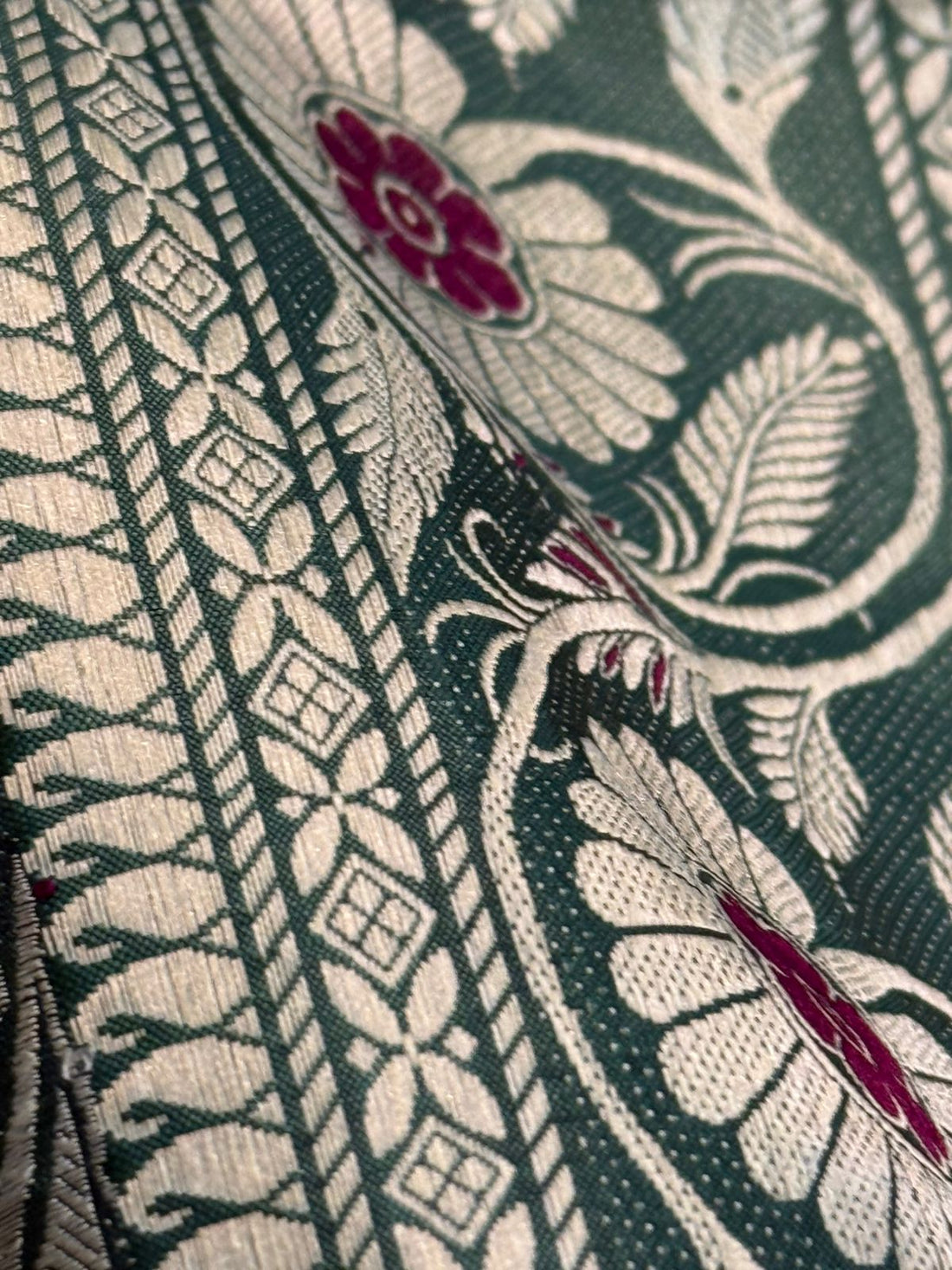 Kalka Paisley Revival Butta Baluchuri Silk Saree