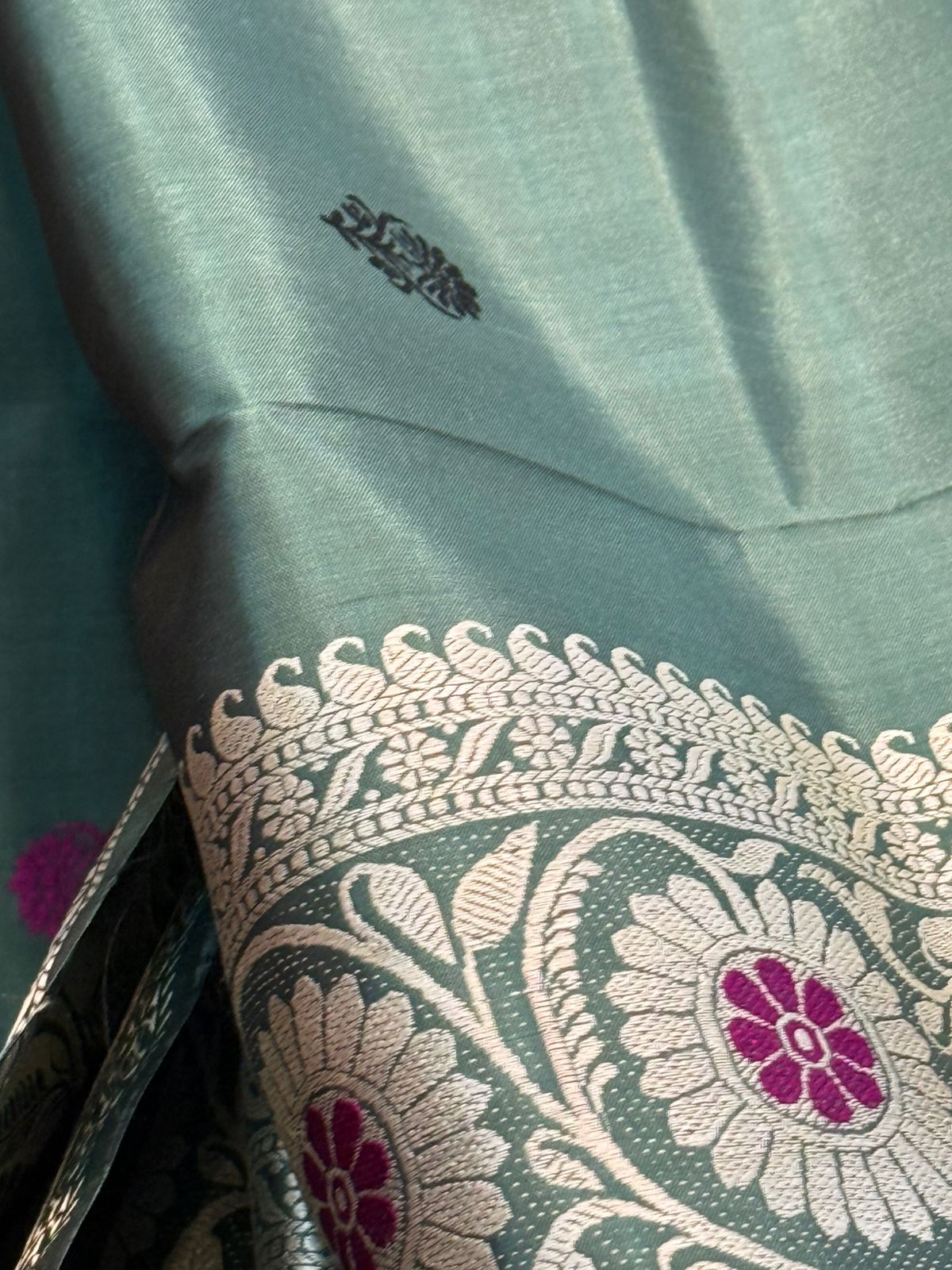 Kalka Paisley Revival Butta Baluchuri Silk Saree