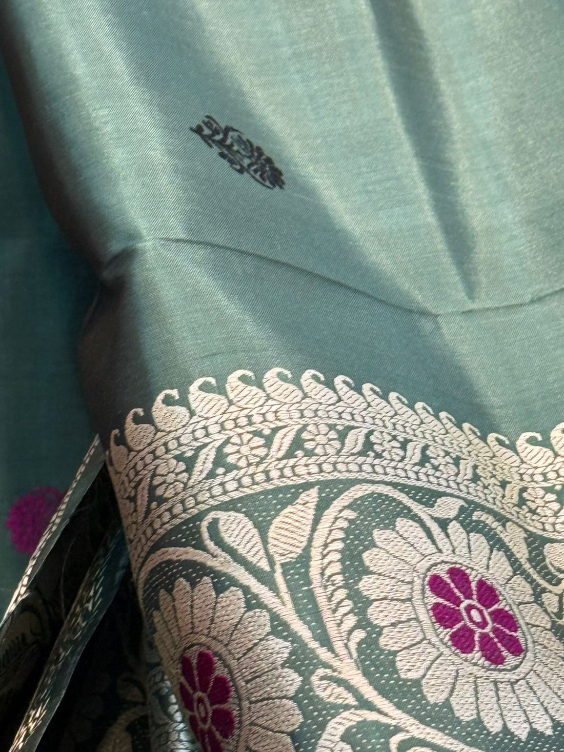 Kalka Paisley Revival Butta Baluchuri Silk Saree