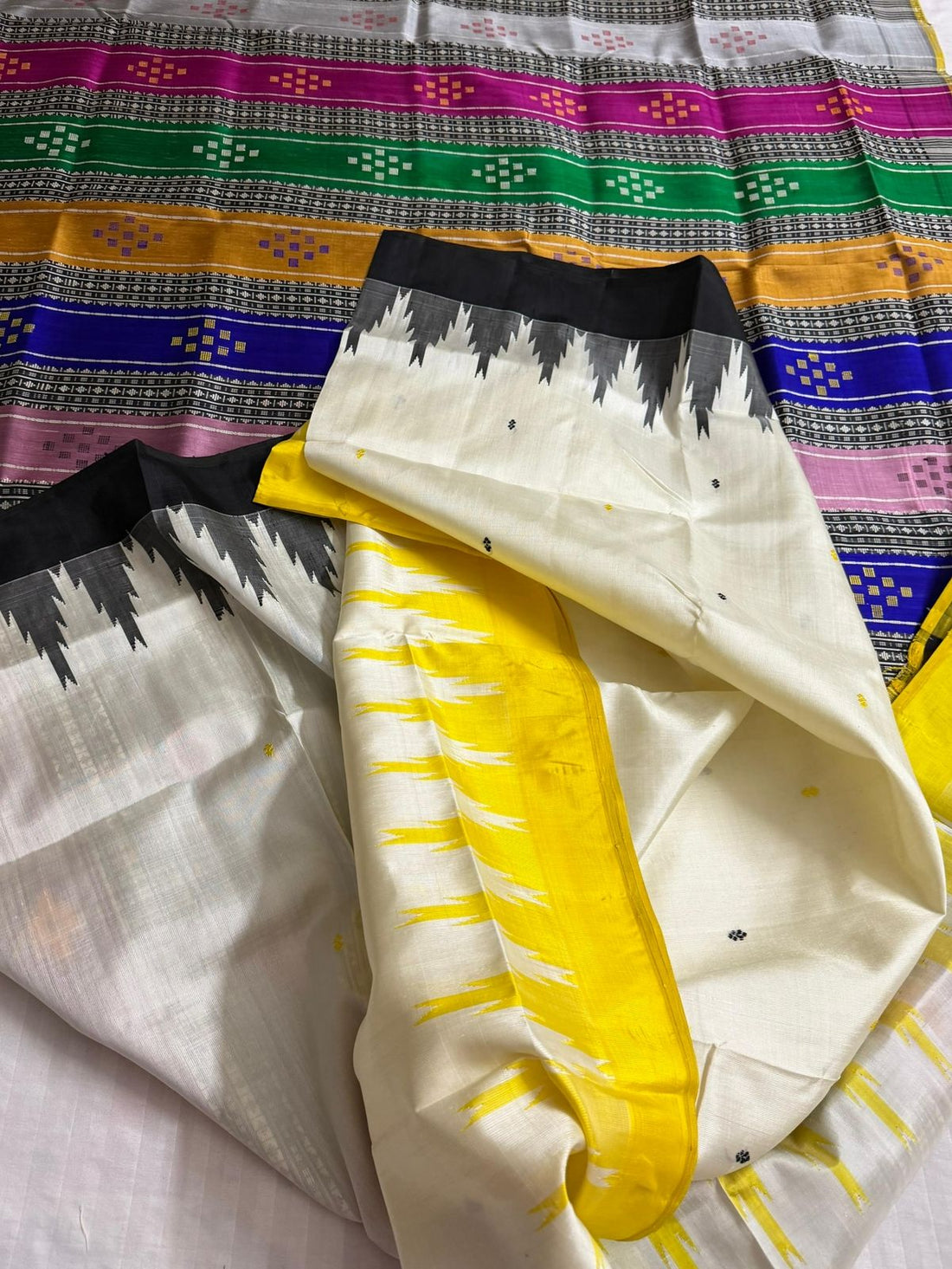 Ganga Jamuna Regal Double Pallu Berhampuri Saree