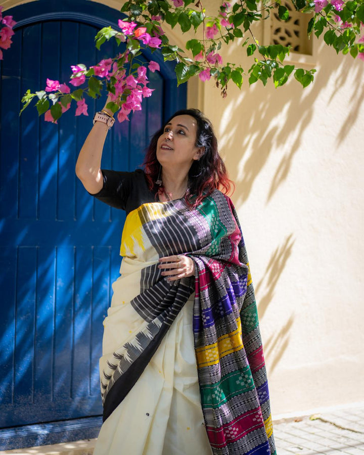 Exclusive Ganga Jamuna Double Pallu Berhampuri Silk Saree