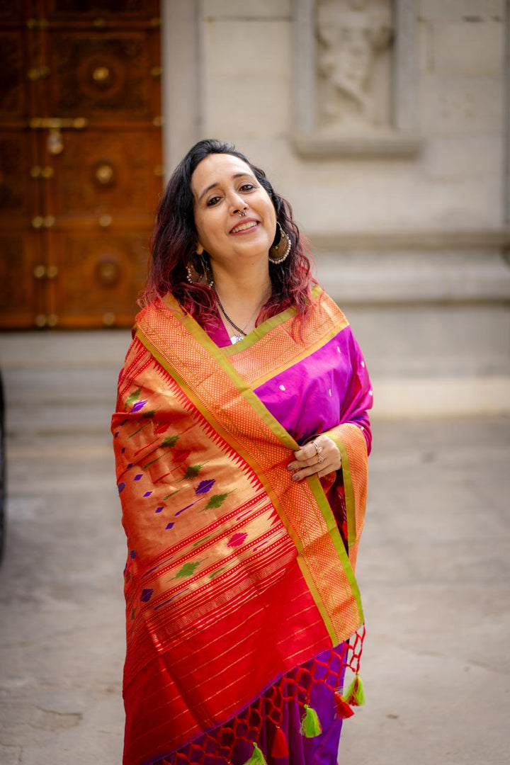Dual Tone Pure Silk Handwoven Paithani Saree with 7-Peacock Pallu