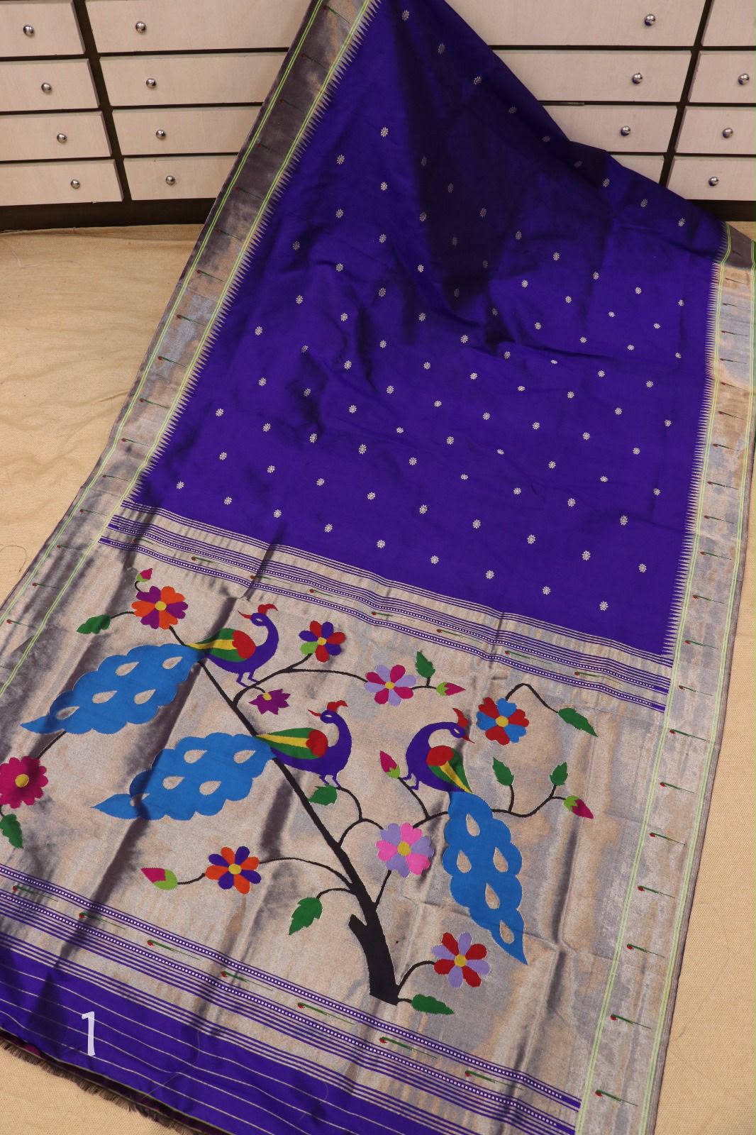 Handcrafted Muniya Border Pure Silk Paithani