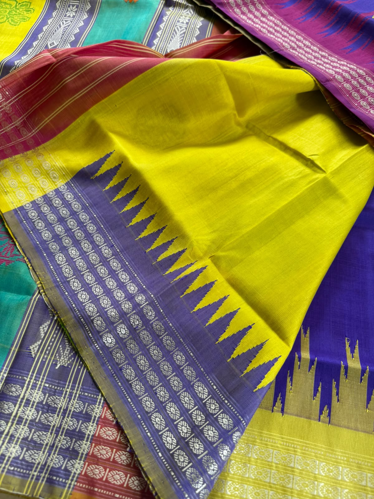 Berhampuri Pure Silk Double Pallu Saree