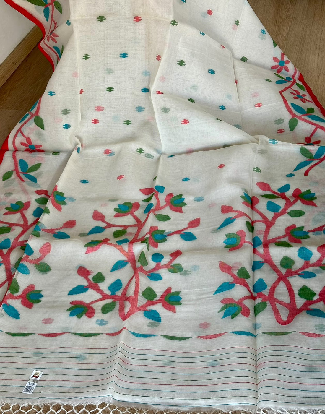 Pure Muslin Needle Jamdani Saree