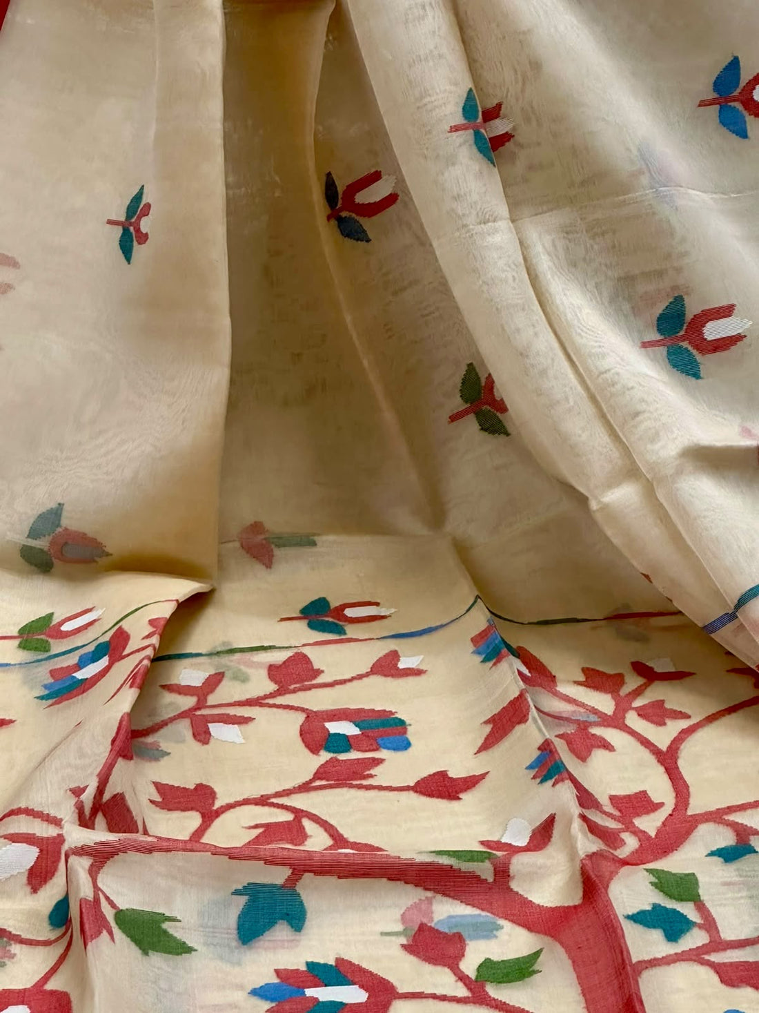 Pure Muslin Needle Jamdani Saree