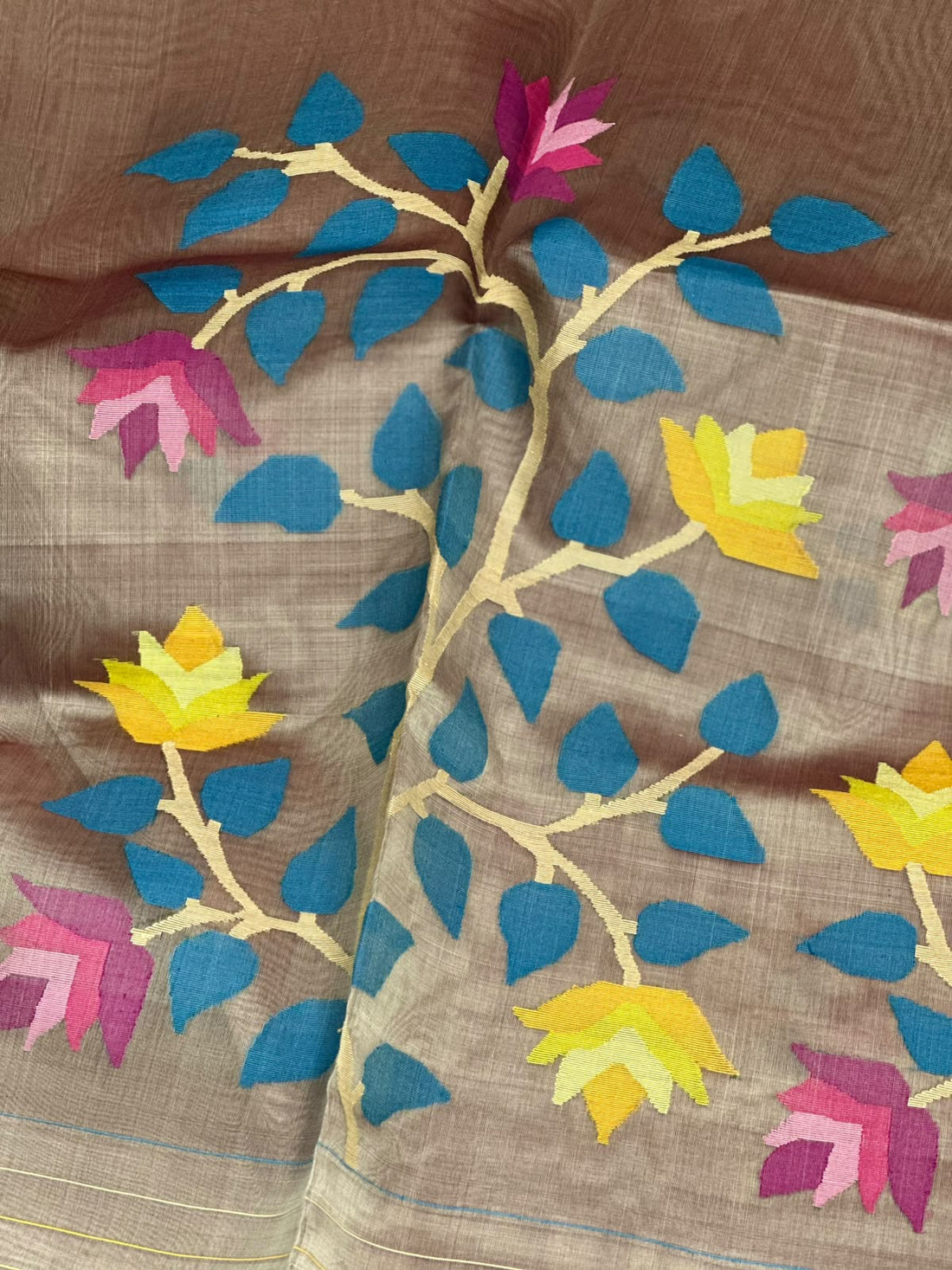Pure Muslin Needle Jamdani Saree
