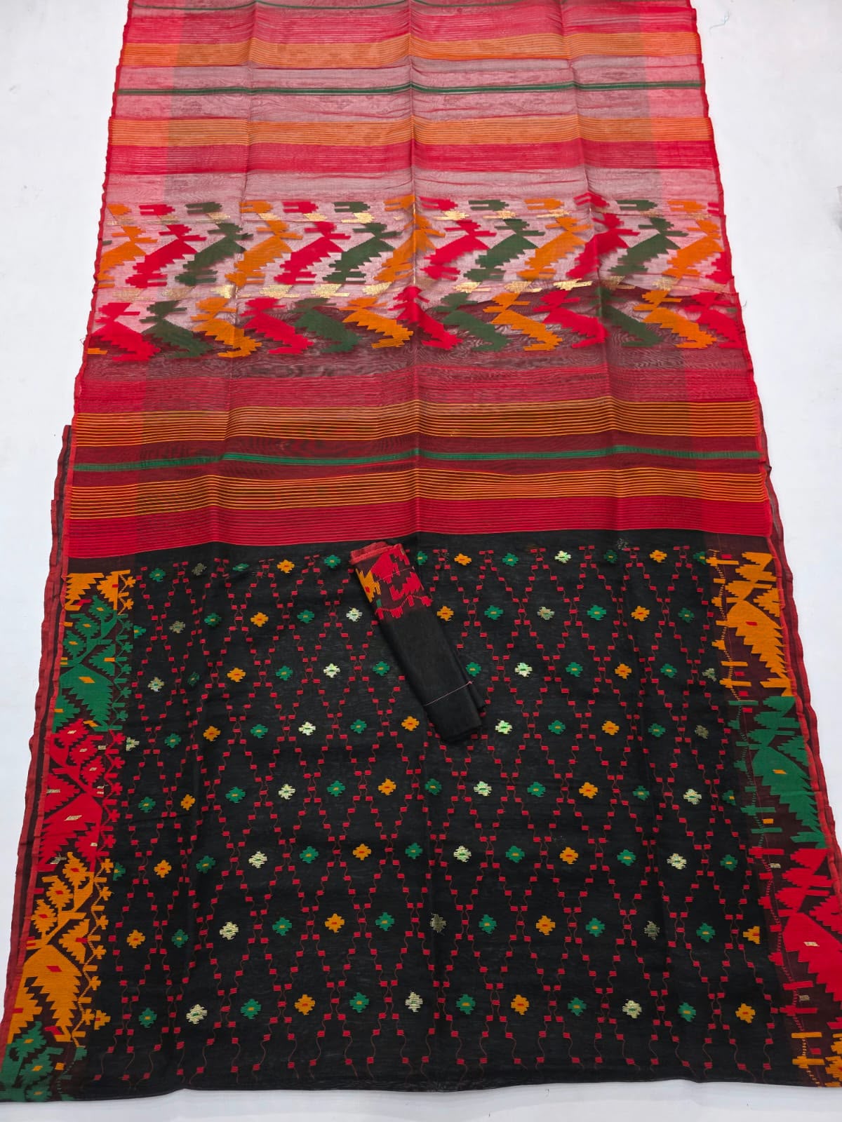 The Dhakai Heritage – Authentic Bangladeshi Half-Silk Jamdani Saree