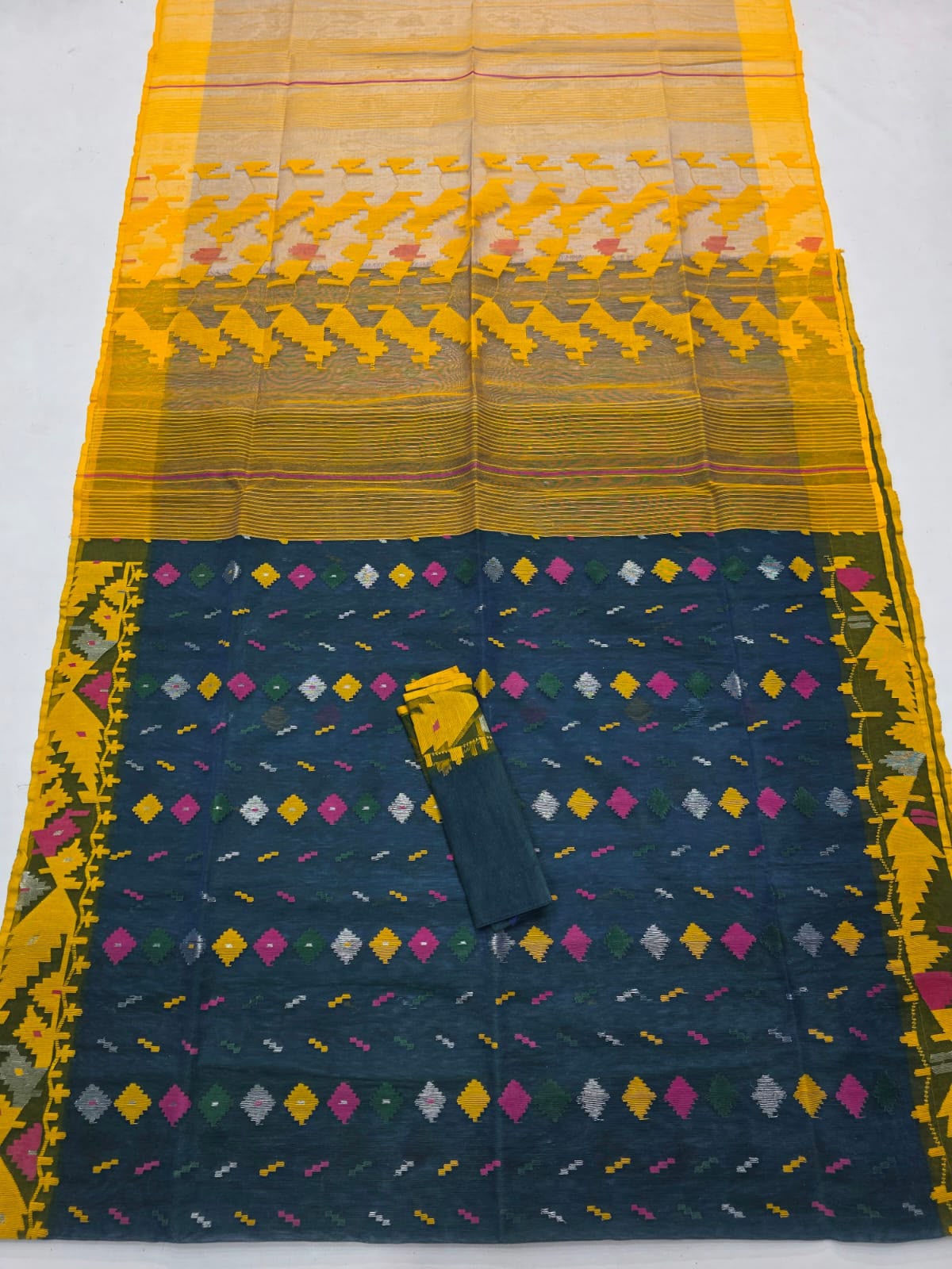 Authentic Handwoven Bangladeshi Dhakai Jamdani Half Silk Saree