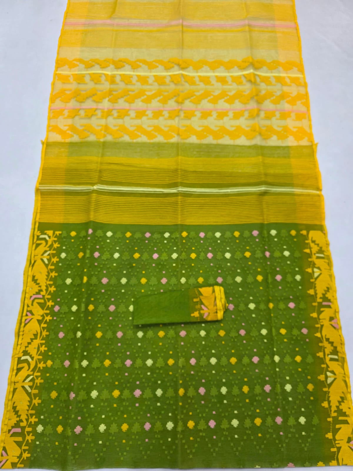 The Emerald Meadow: Authentic Bangladeshi Dhakai Jamdani Half Silk Saree