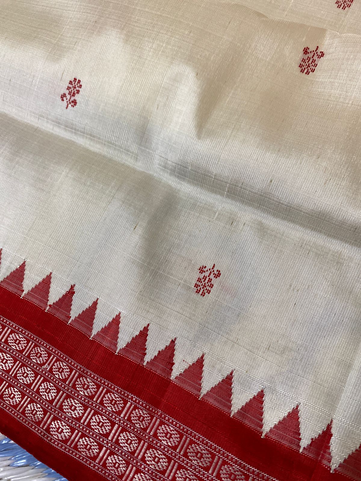 Royal Grandeur Berhampuri Pure Silk Saree