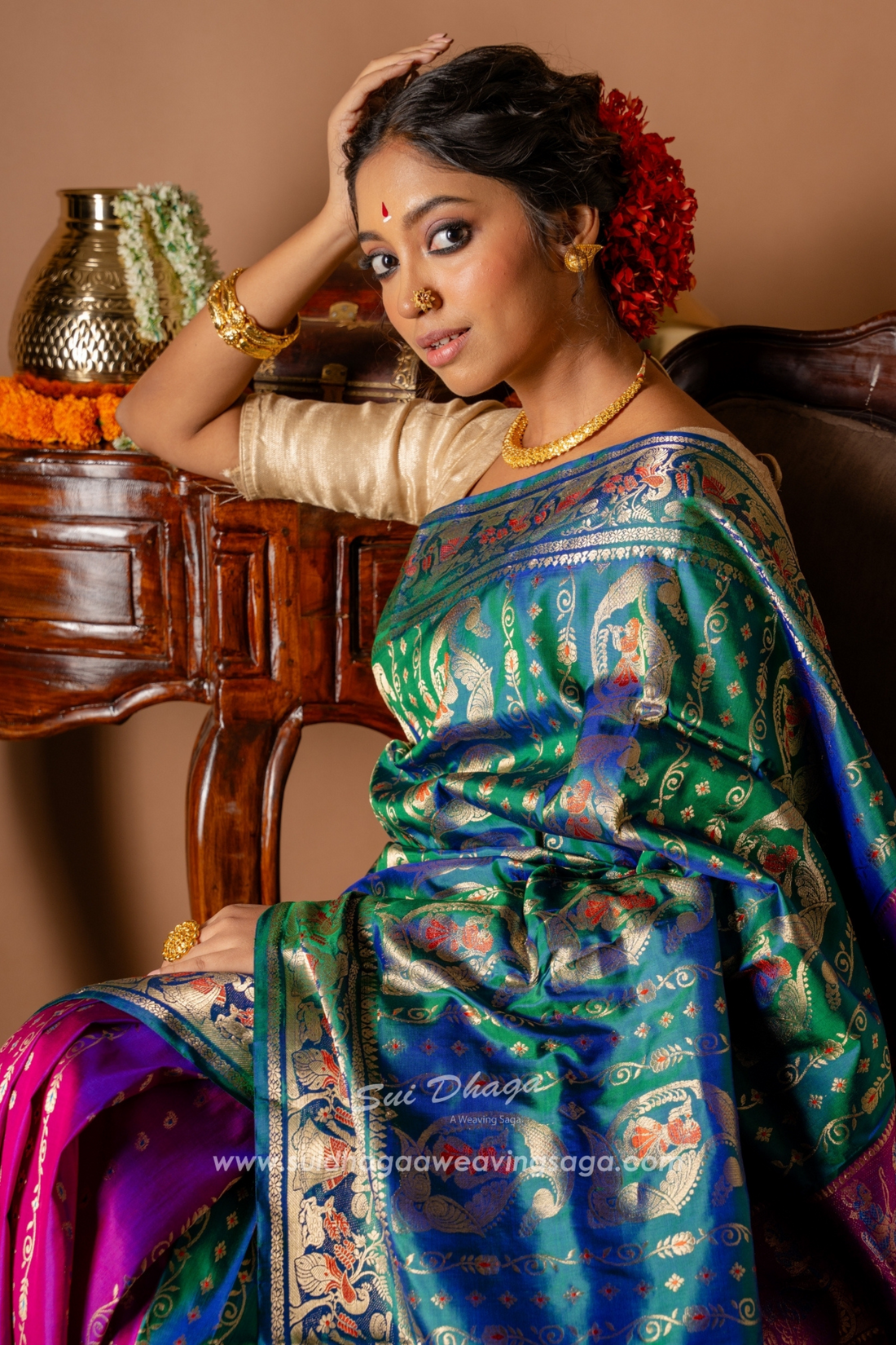 Dual Tone Swarnochuri Saree