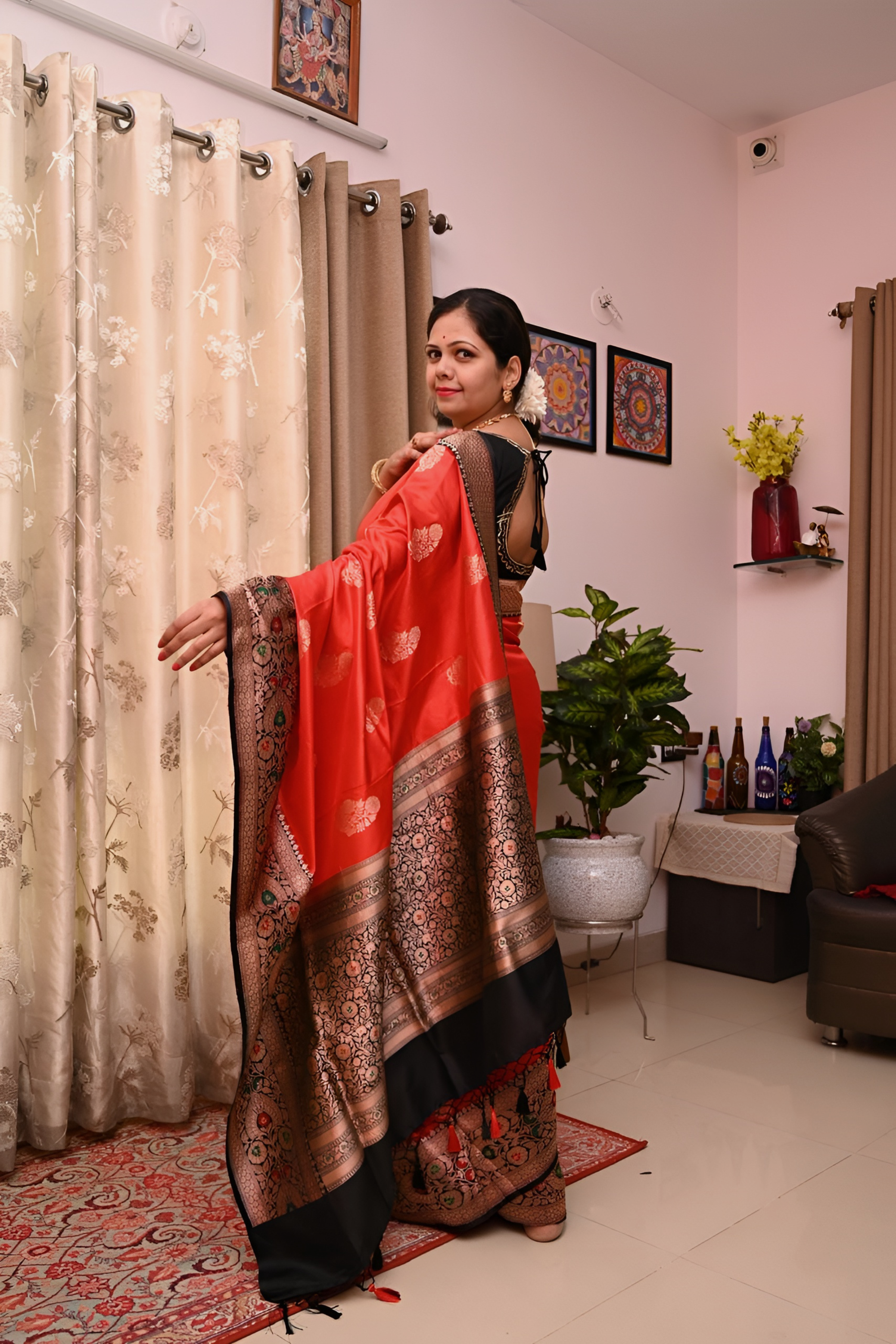 Antique Aura Banarasi Katan Pure Silk Saree
