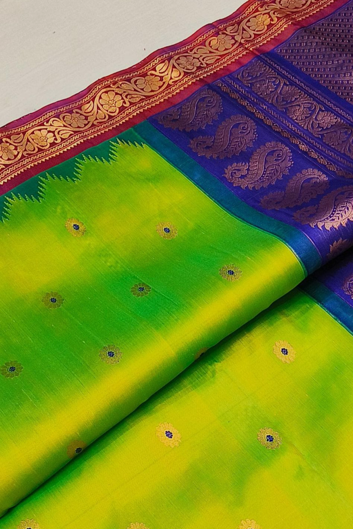 Dualshade Neon Green Ganga-Jamuna Gadwal Silk Saree
