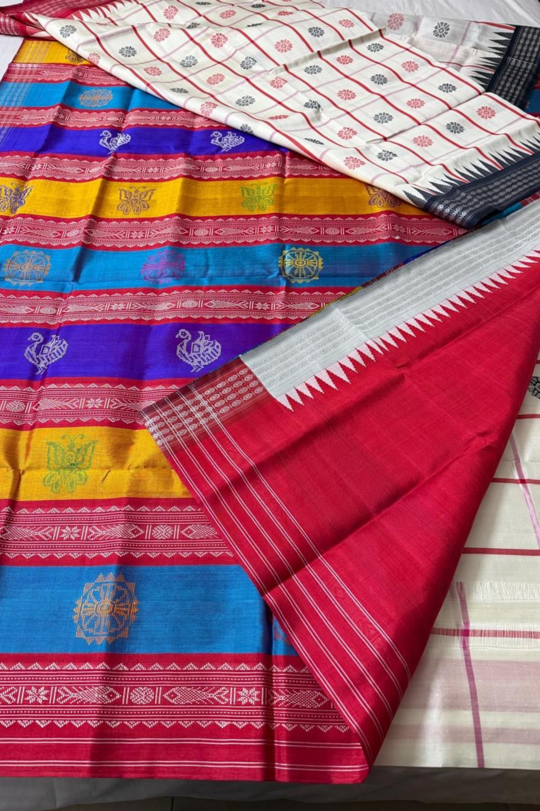 Heritage Double Pallu Checkered Berhampuri Silk Saree
