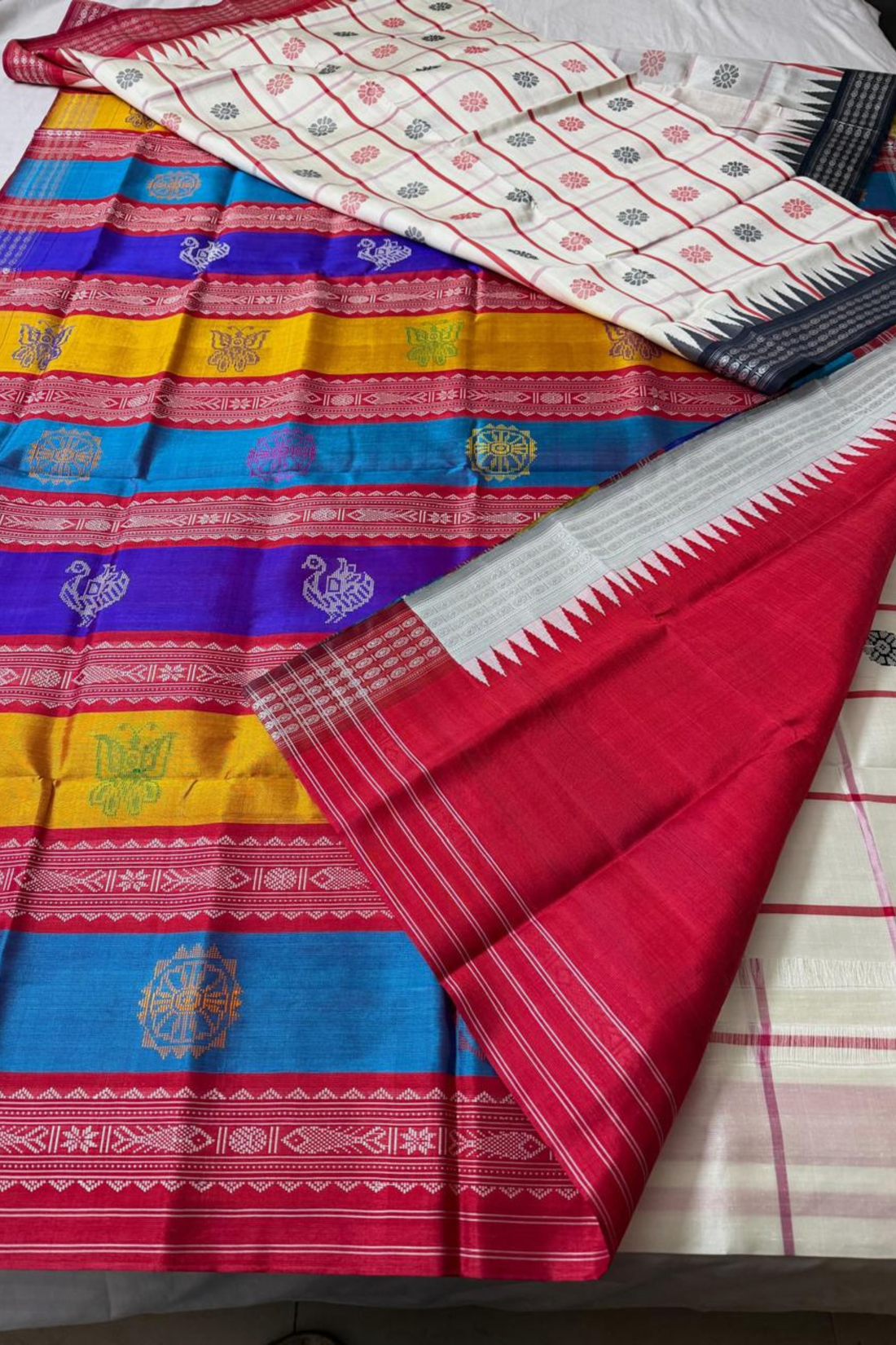 Heritage Double Pallu Checkered Berhampuri Silk Saree