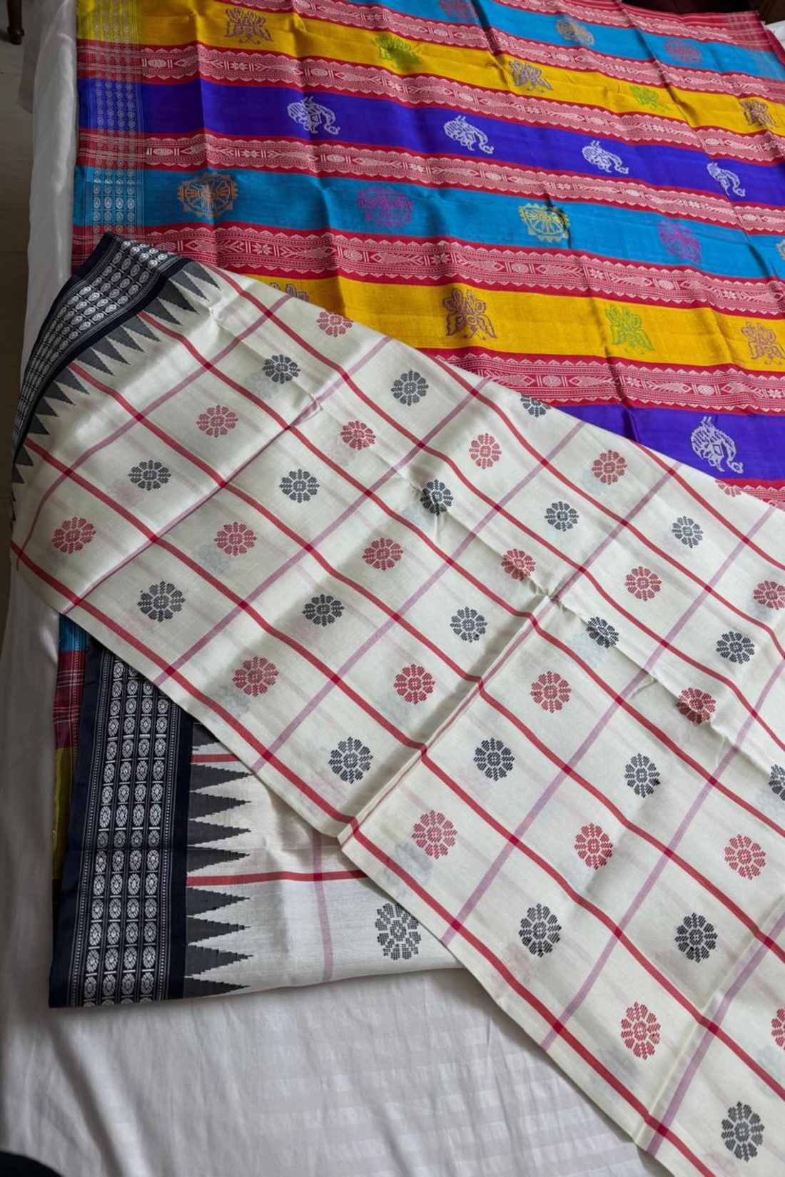 Heritage Double Pallu Checkered Berhampuri Silk Saree
