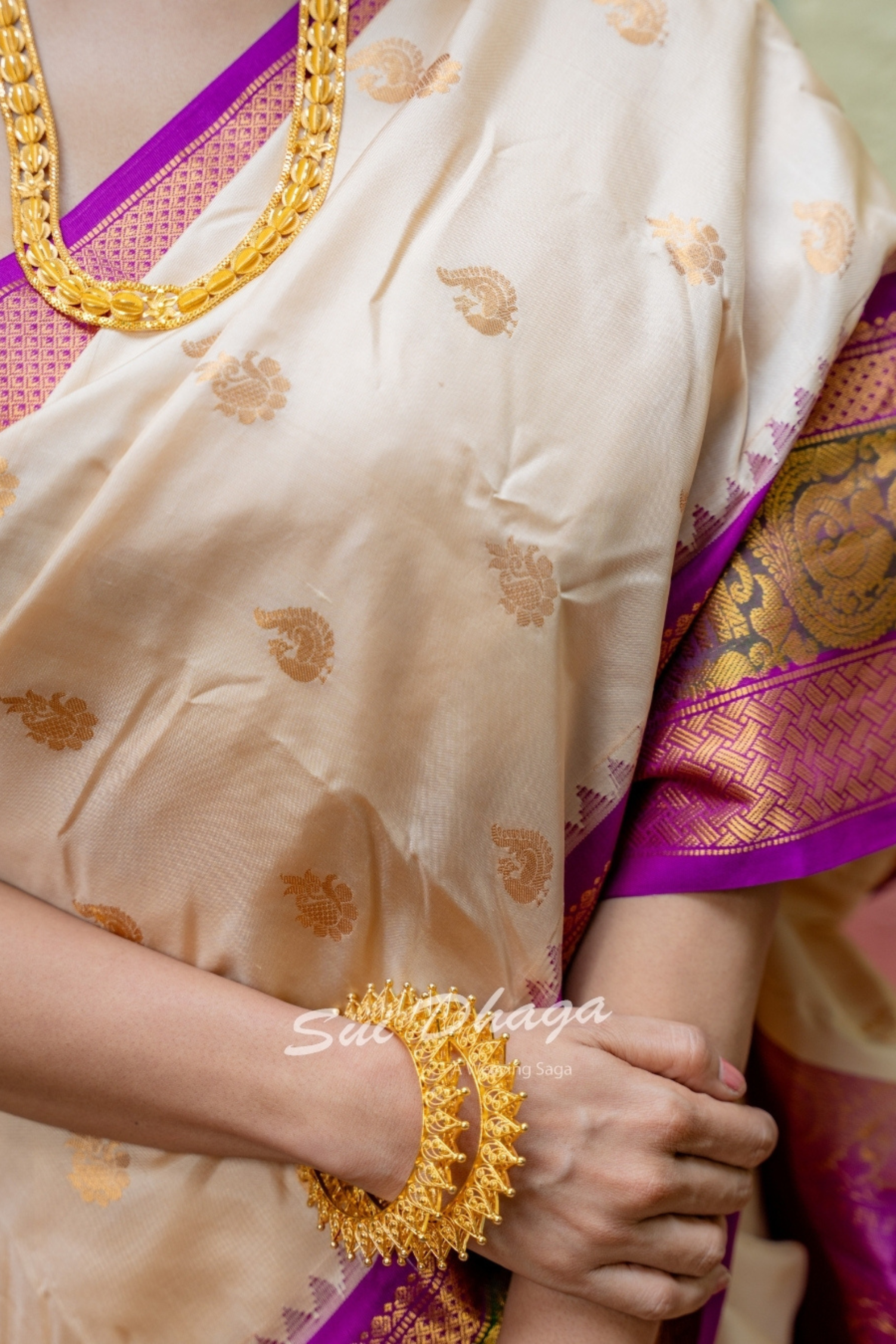 Gadwal Pure Silk Saree with Designer Peacock Border