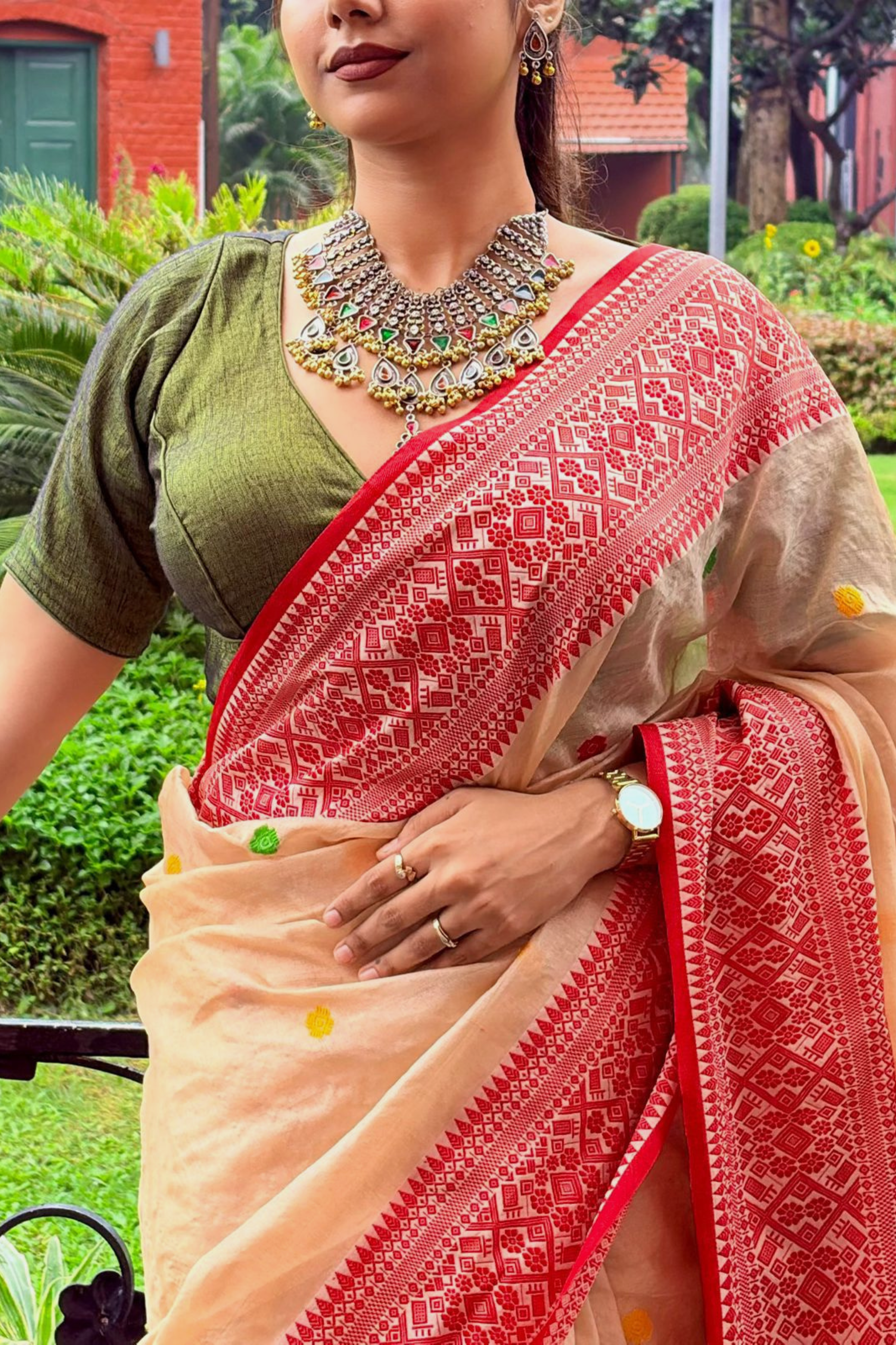 Ethereal Weave Jamdani Tussar Saree