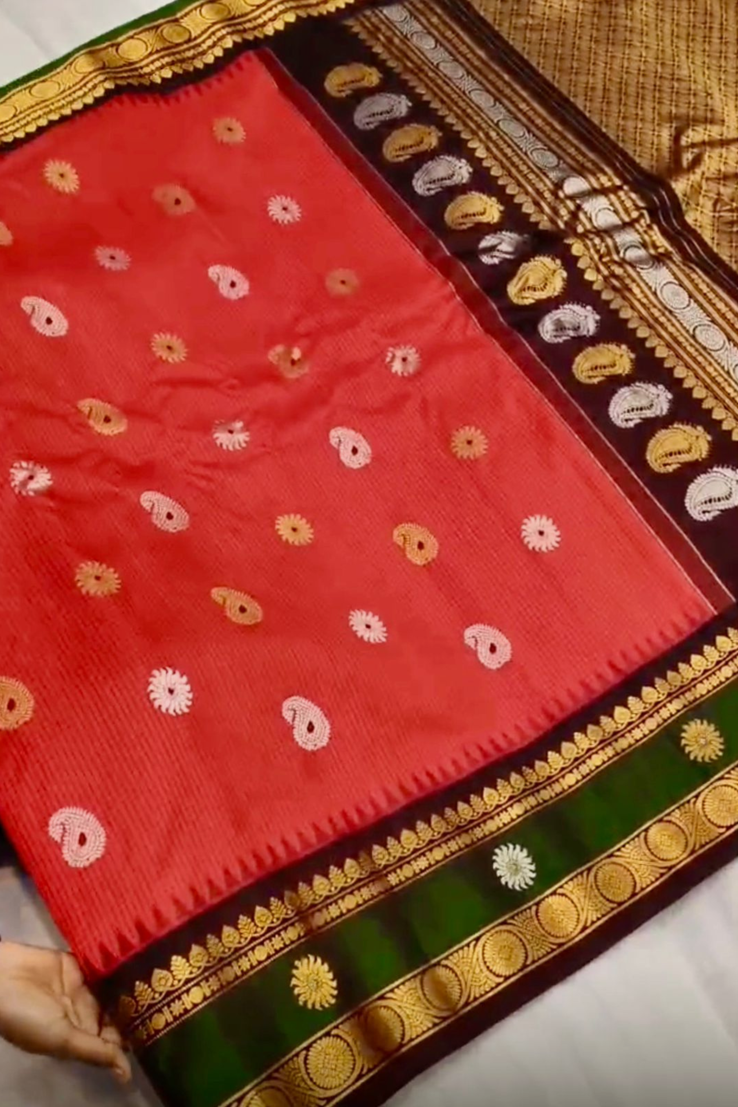 Red Checkered Pure Silk Handcrafted Gadwal Saree