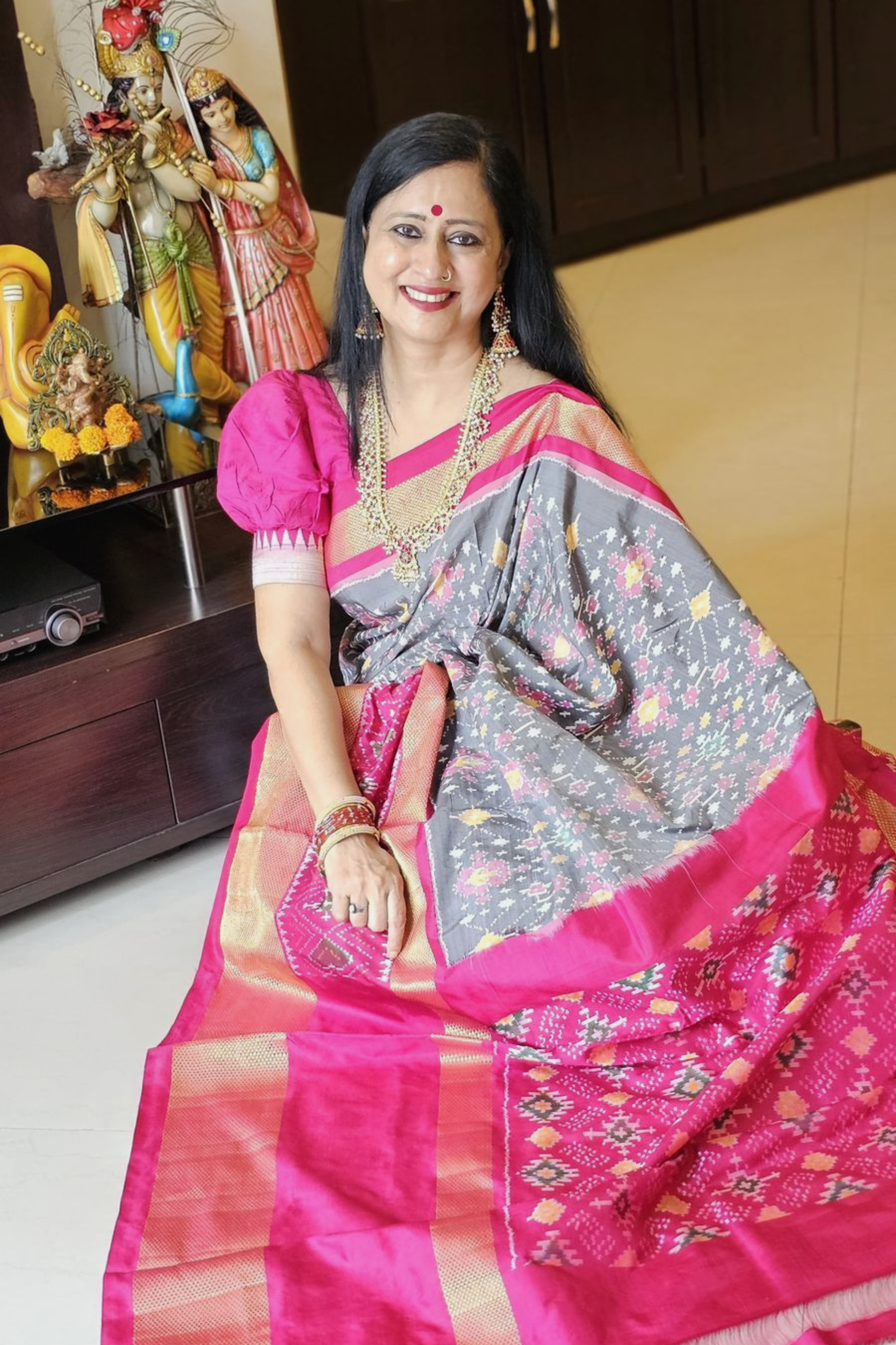 Silver Weave Pochampally Ikkat Pure Silk Saree