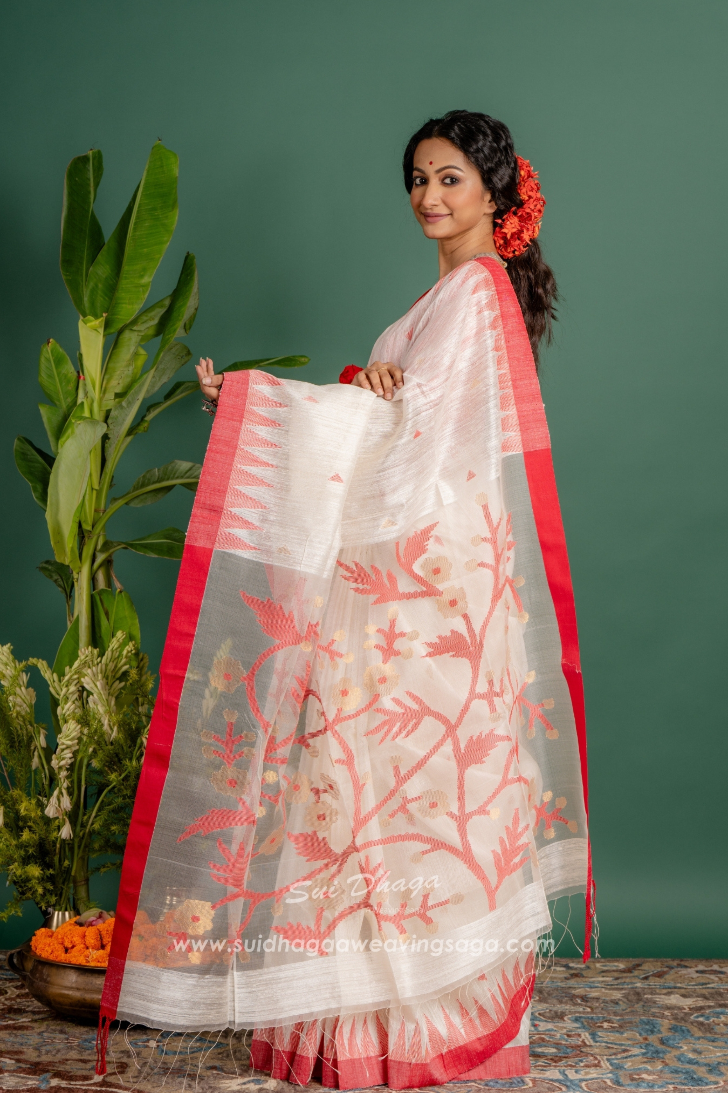 Red Border Matka Jamdani Saree