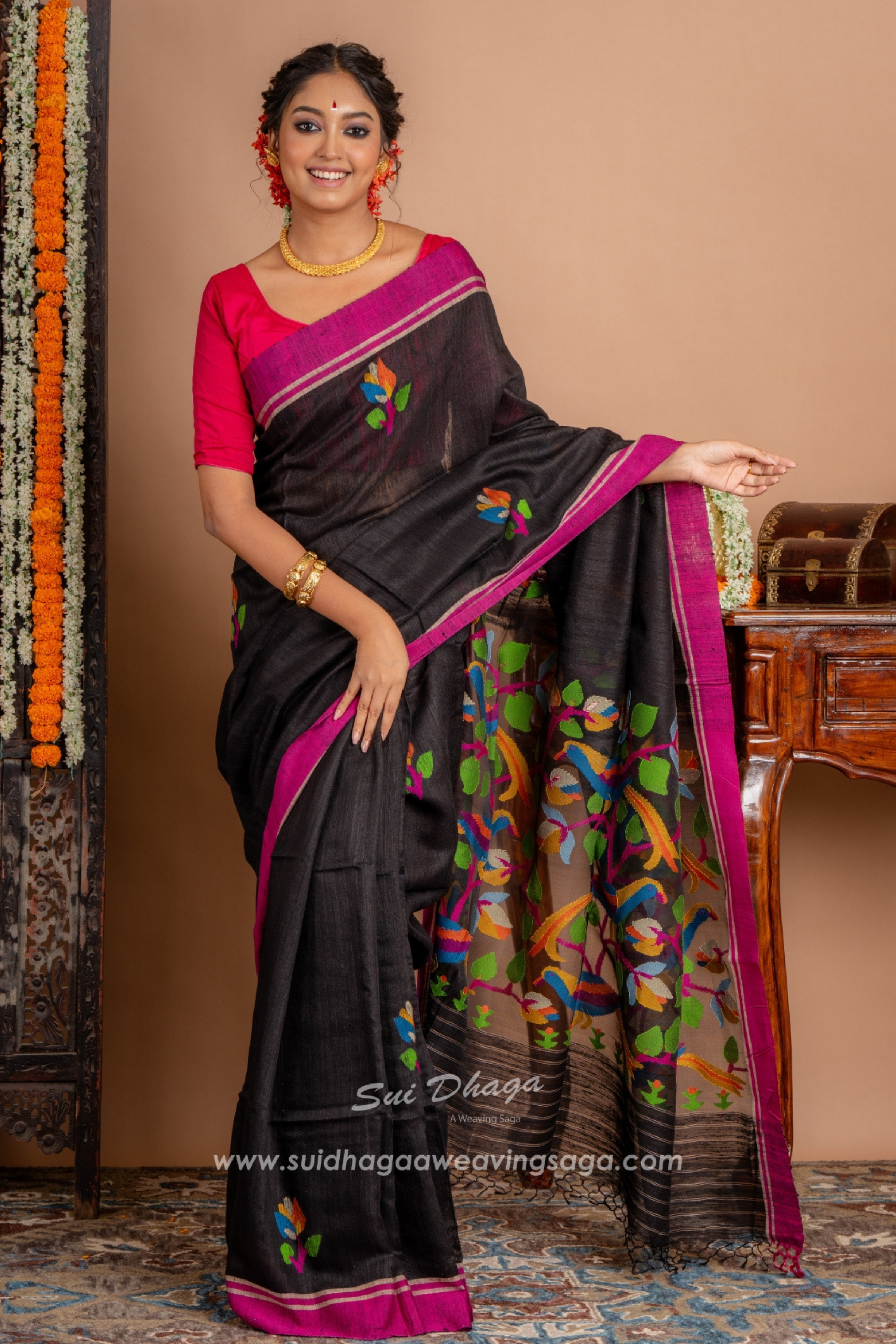 Black Matka Silk Jamdani Saree